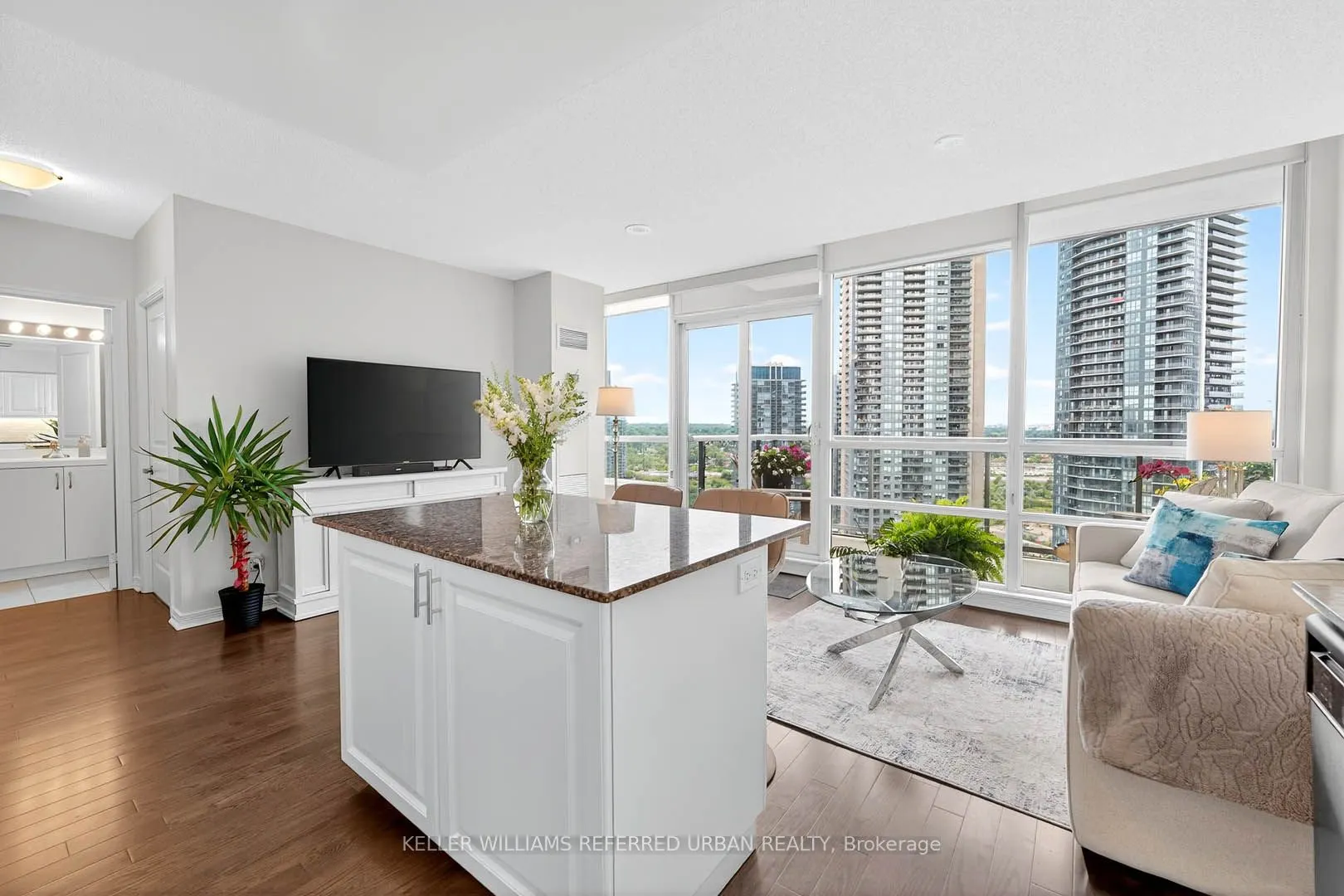 15 Legion Road, #2305