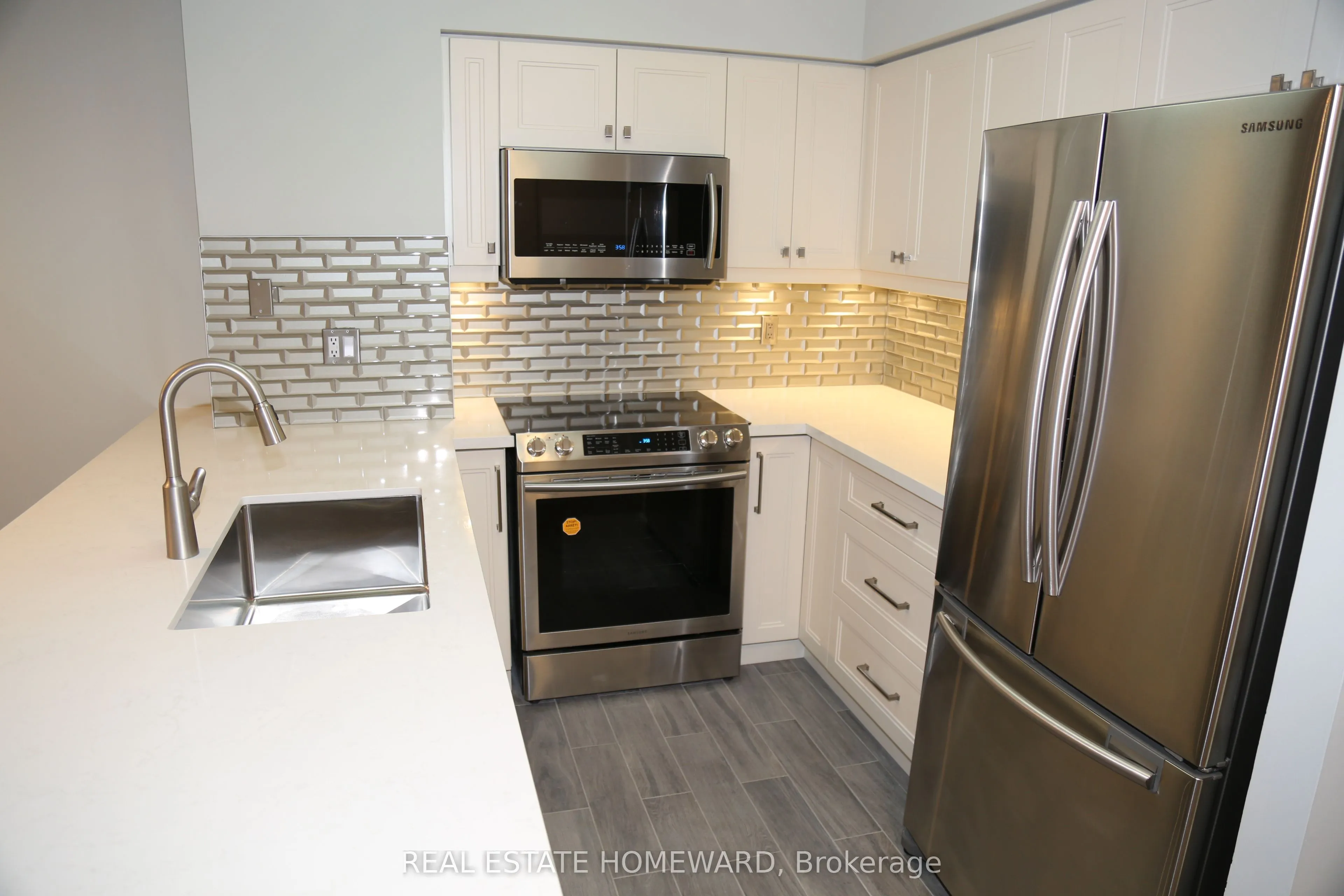 35 Kingsbridge Garden Circle, #713