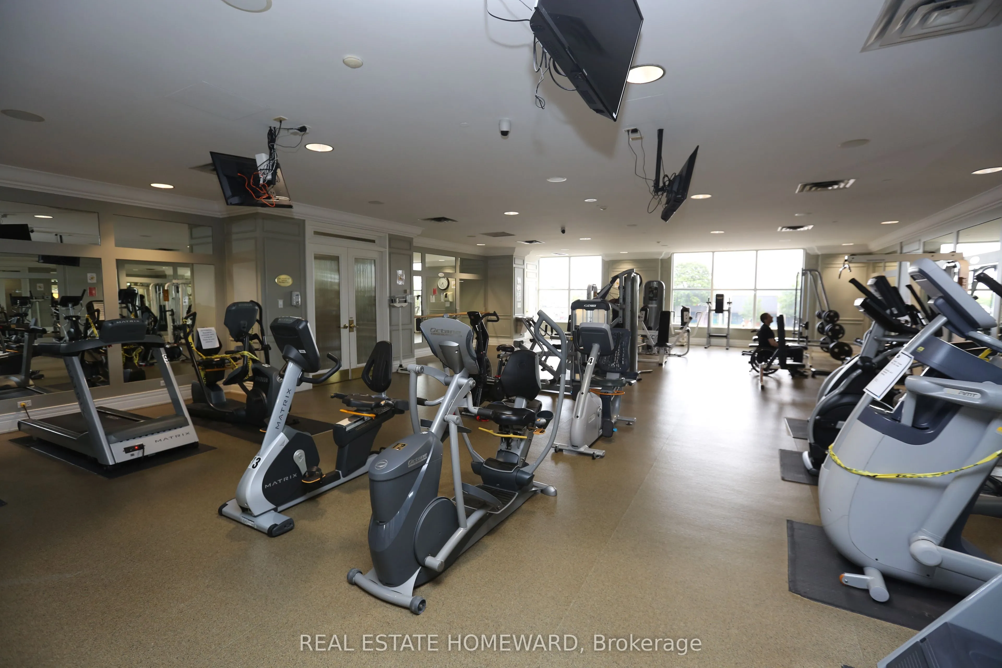 35 Kingsbridge Garden Circle, #713