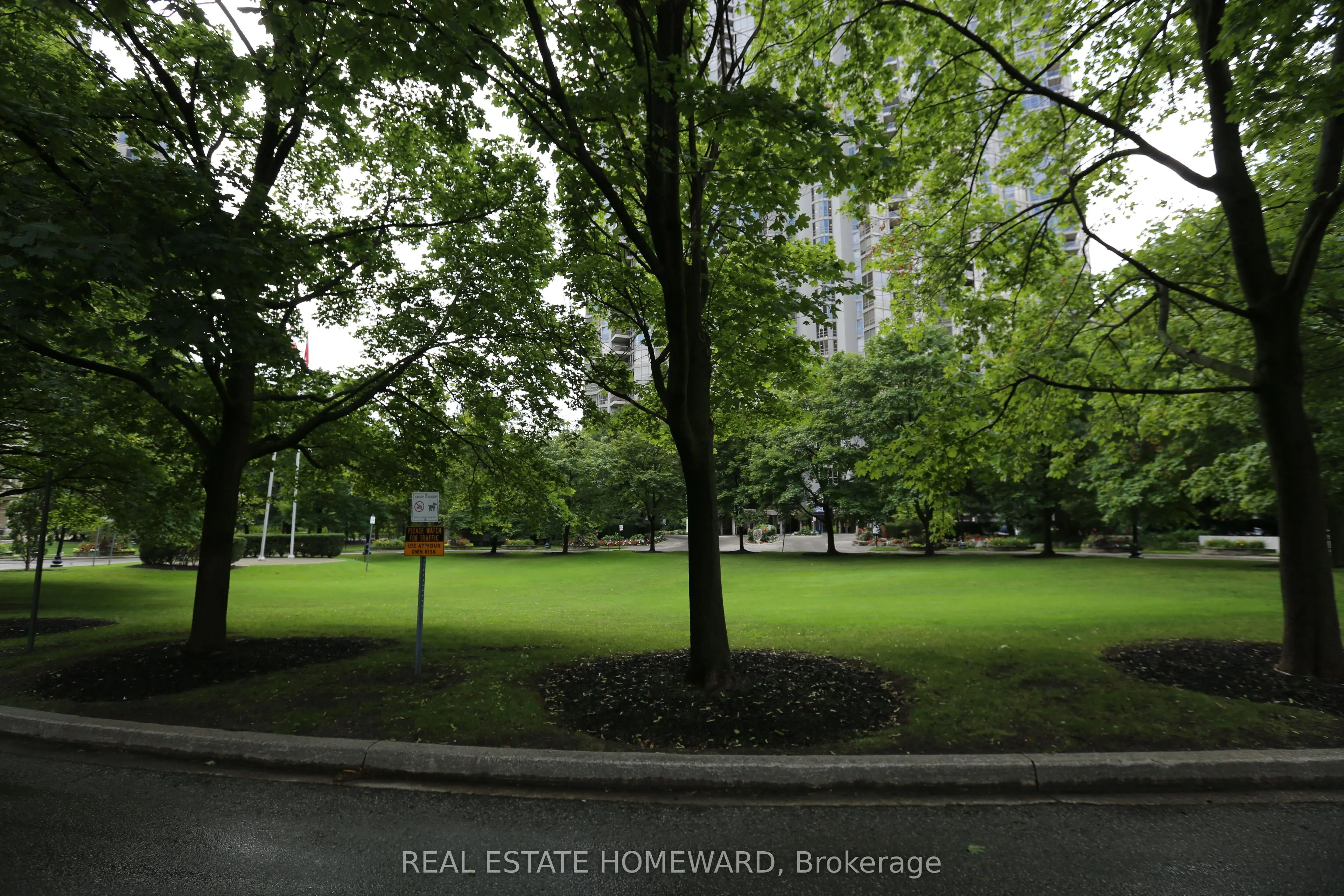 35 Kingsbridge Garden Circle, #713