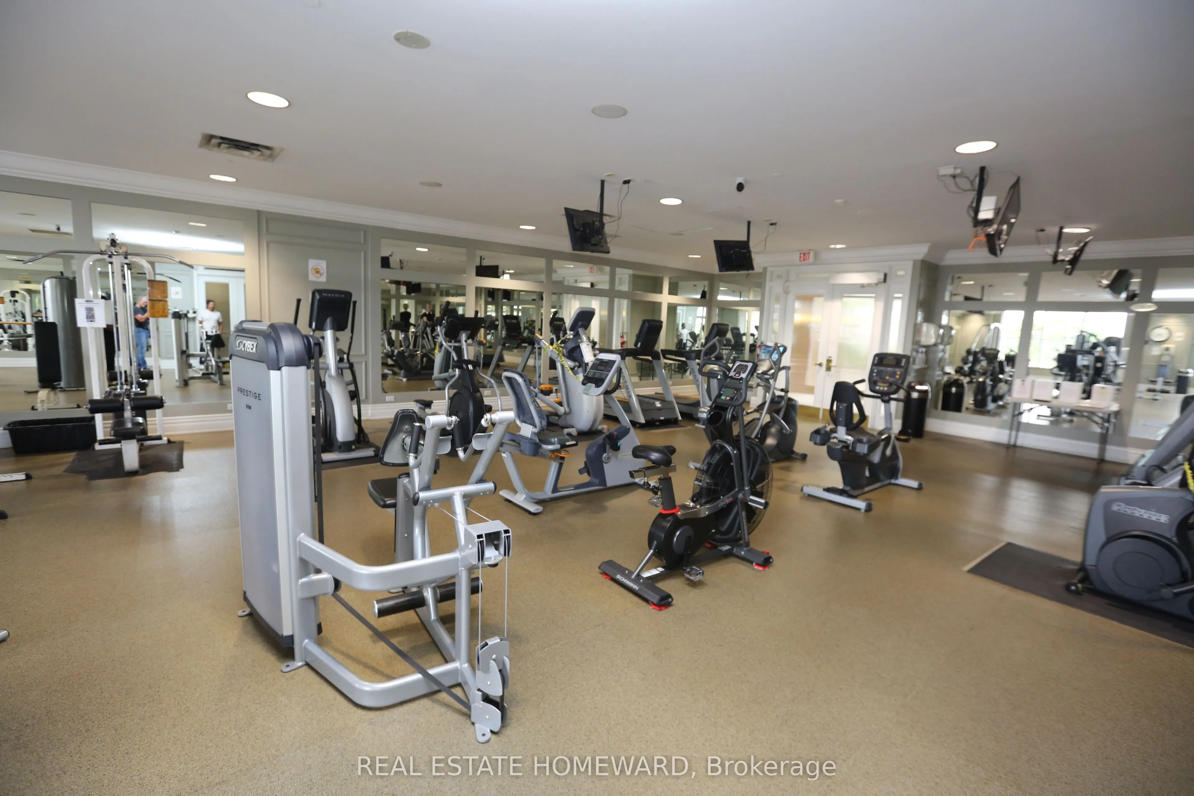 35 Kingsbridge Garden Circle, #713