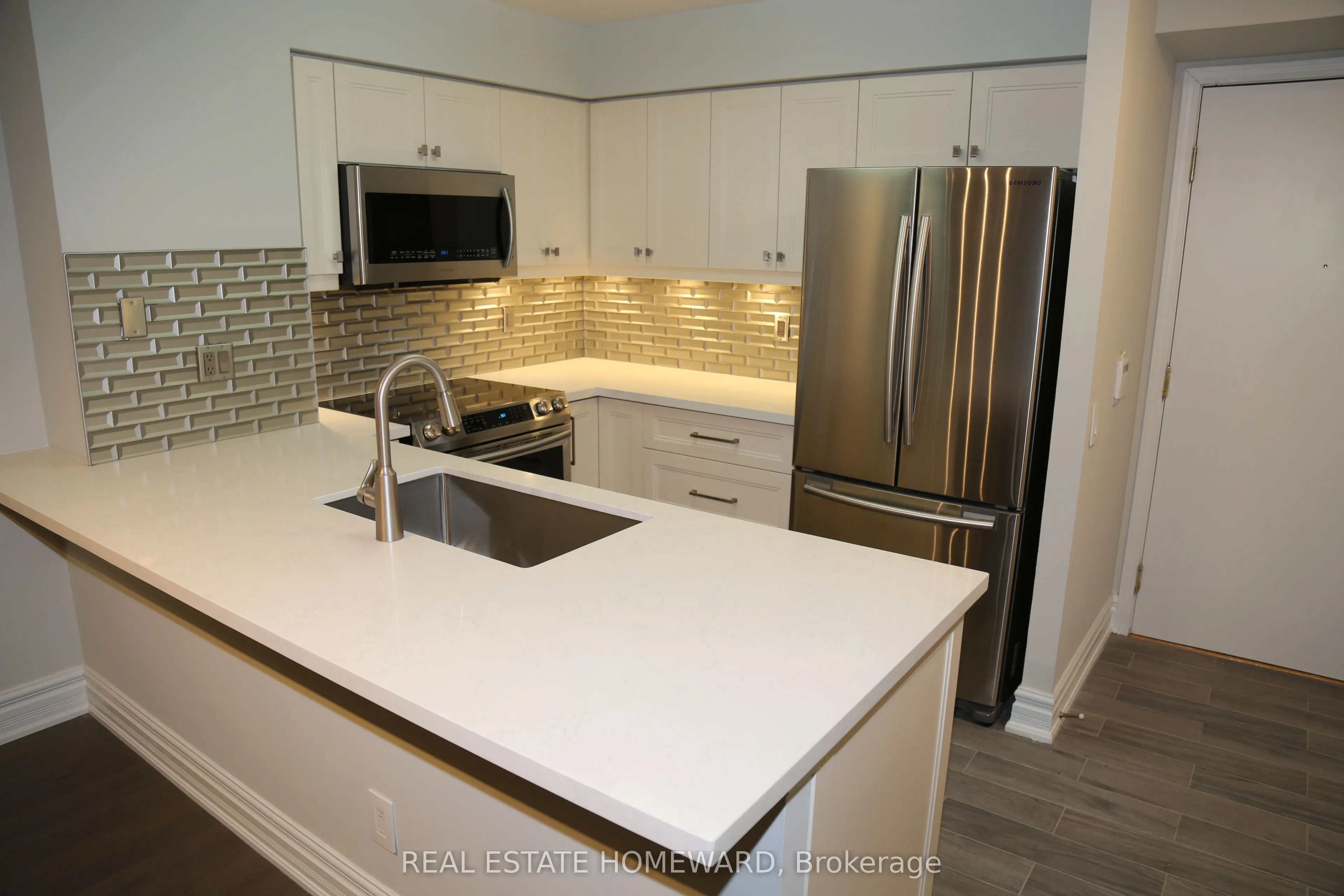 35 Kingsbridge Garden Circle, #713