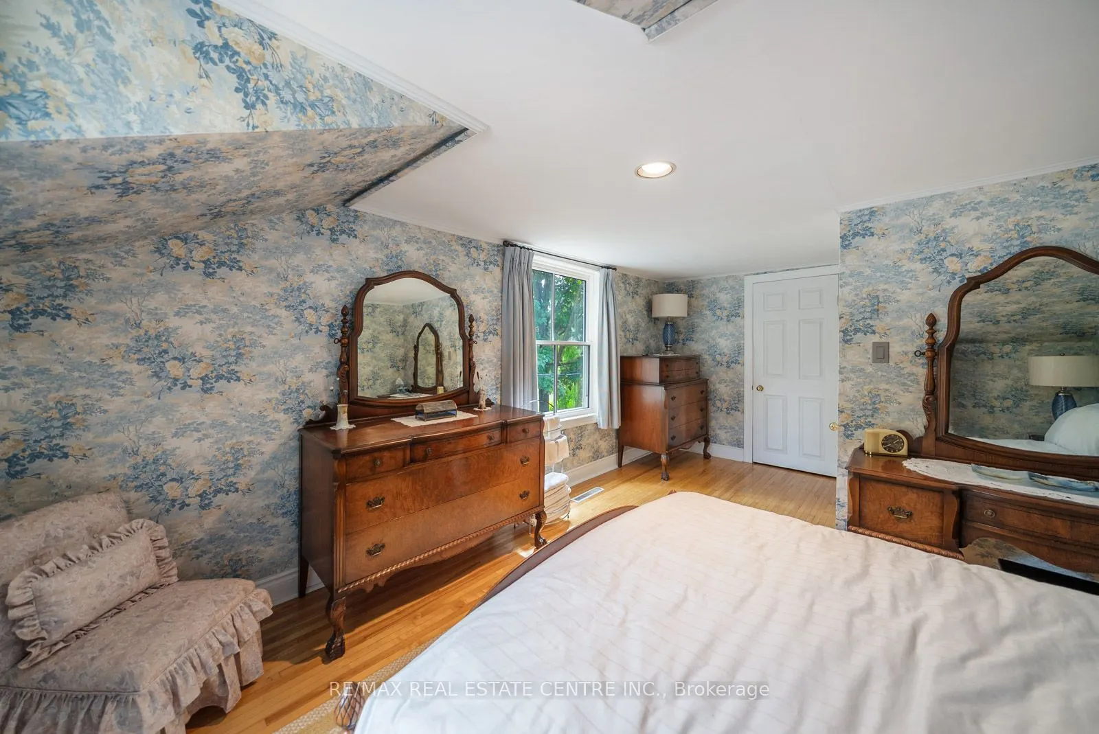 7736 Churchville Road