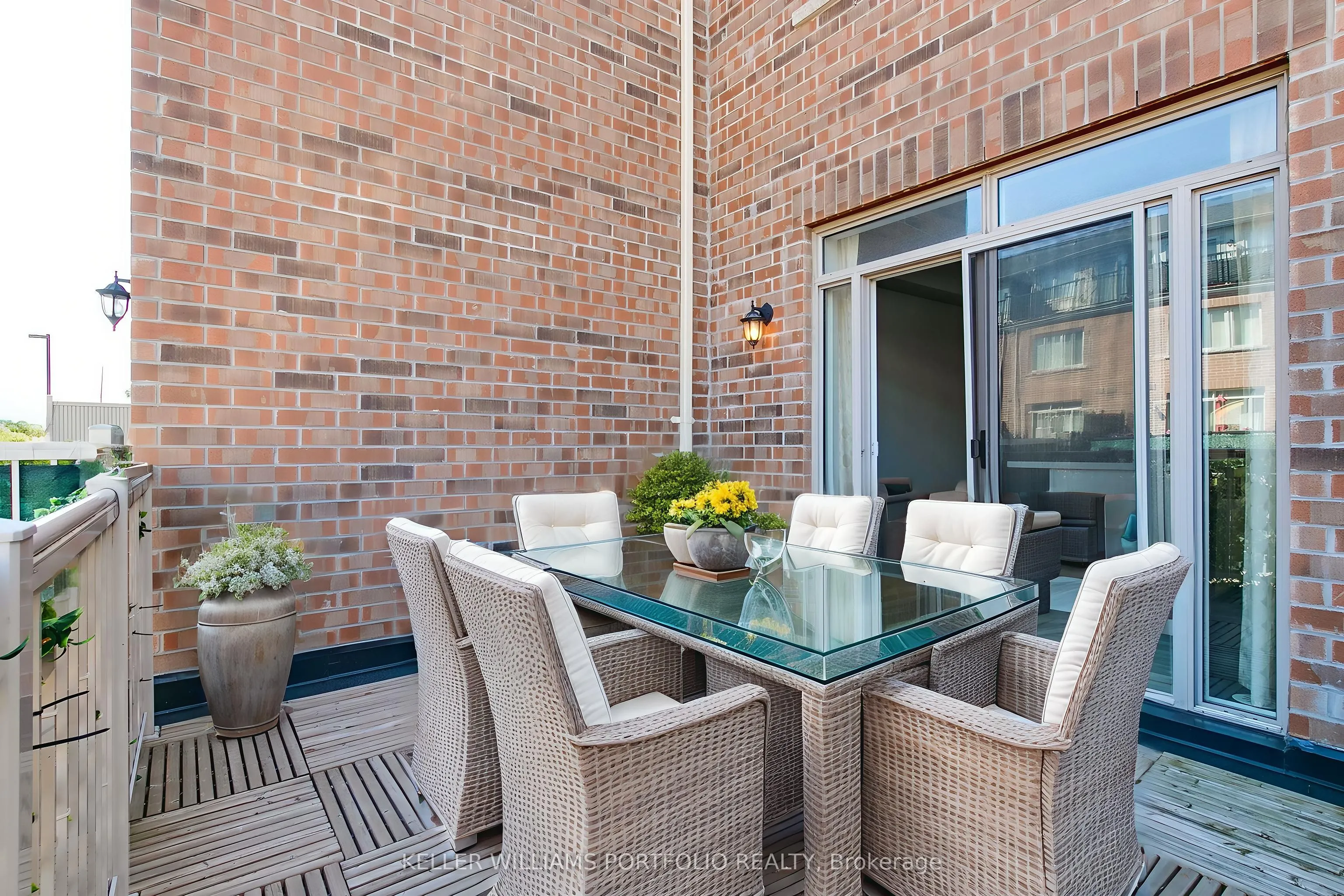 67 Edward Horton Crescent, #118