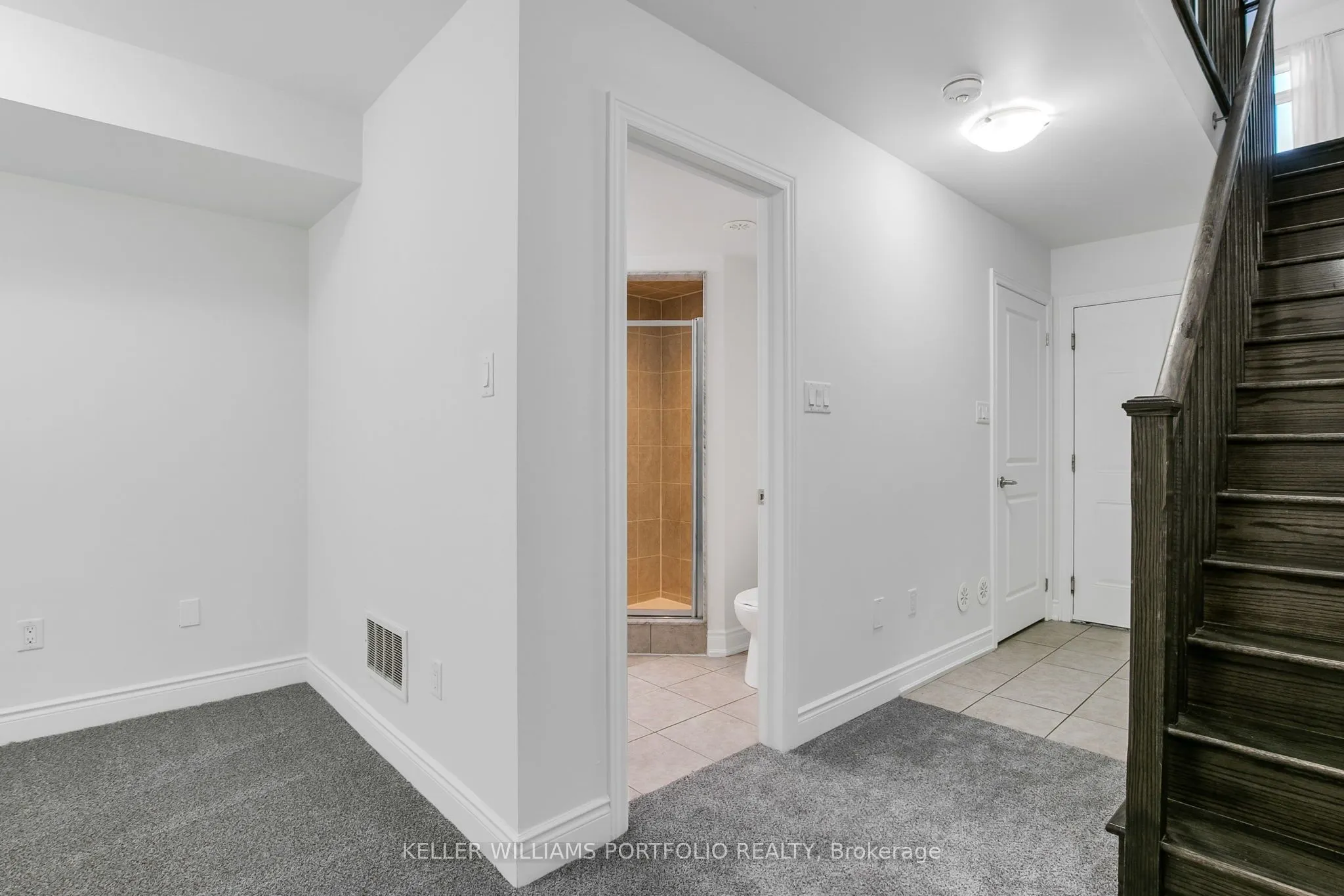 67 Edward Horton Crescent, #118