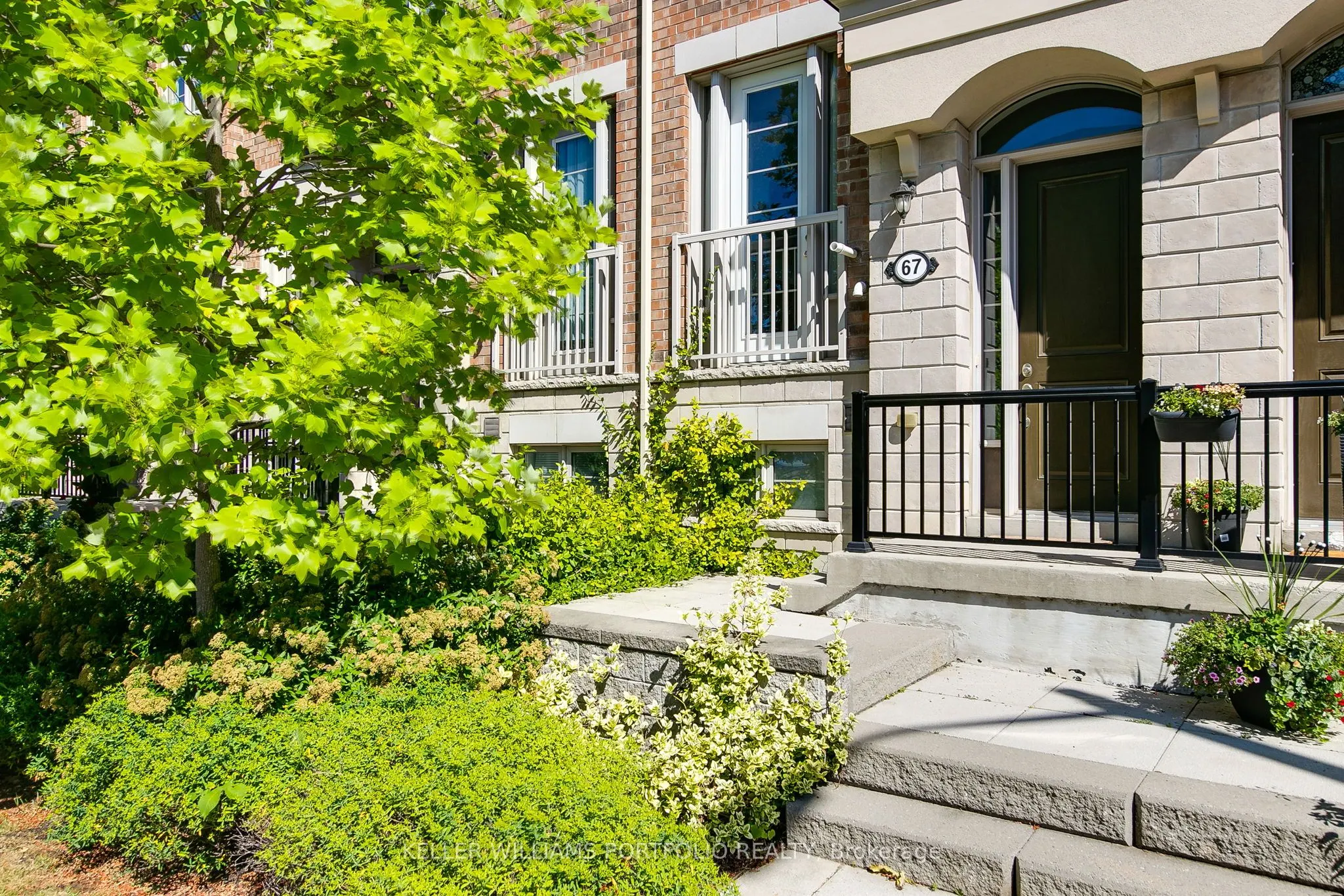 67 Edward Horton Crescent, #118