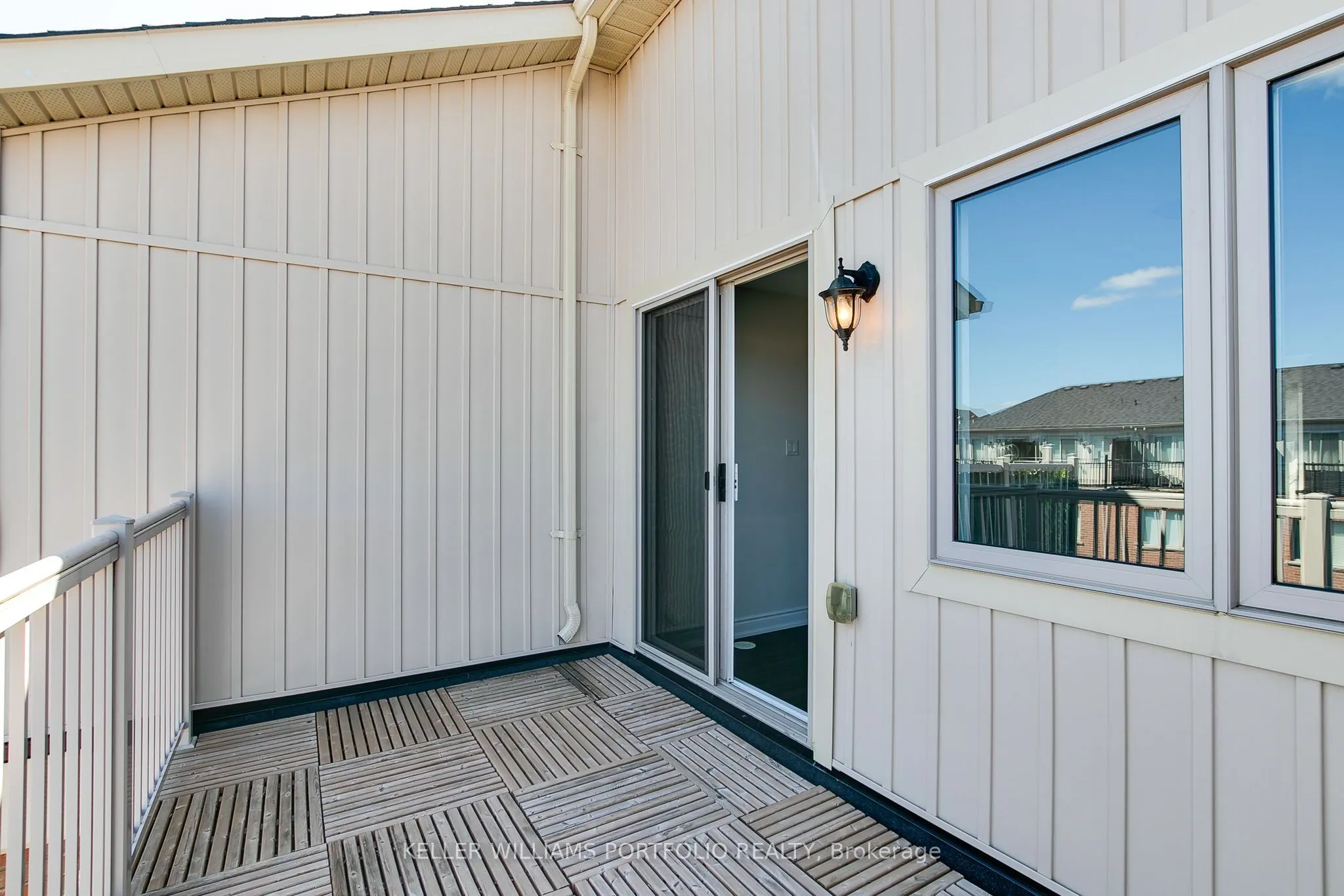 67 Edward Horton Crescent, #118
