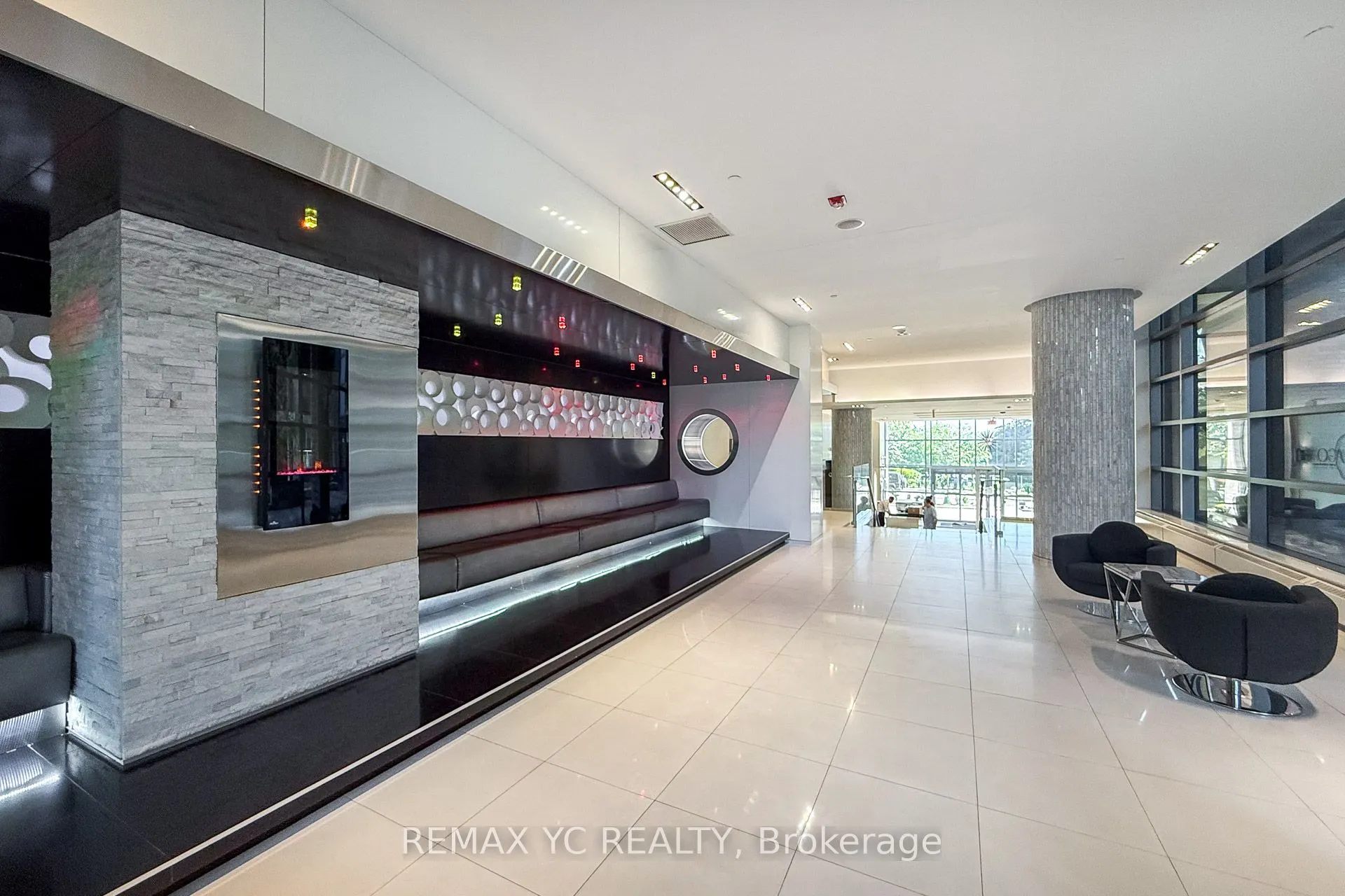 56 Annie Craig Drive, #3904