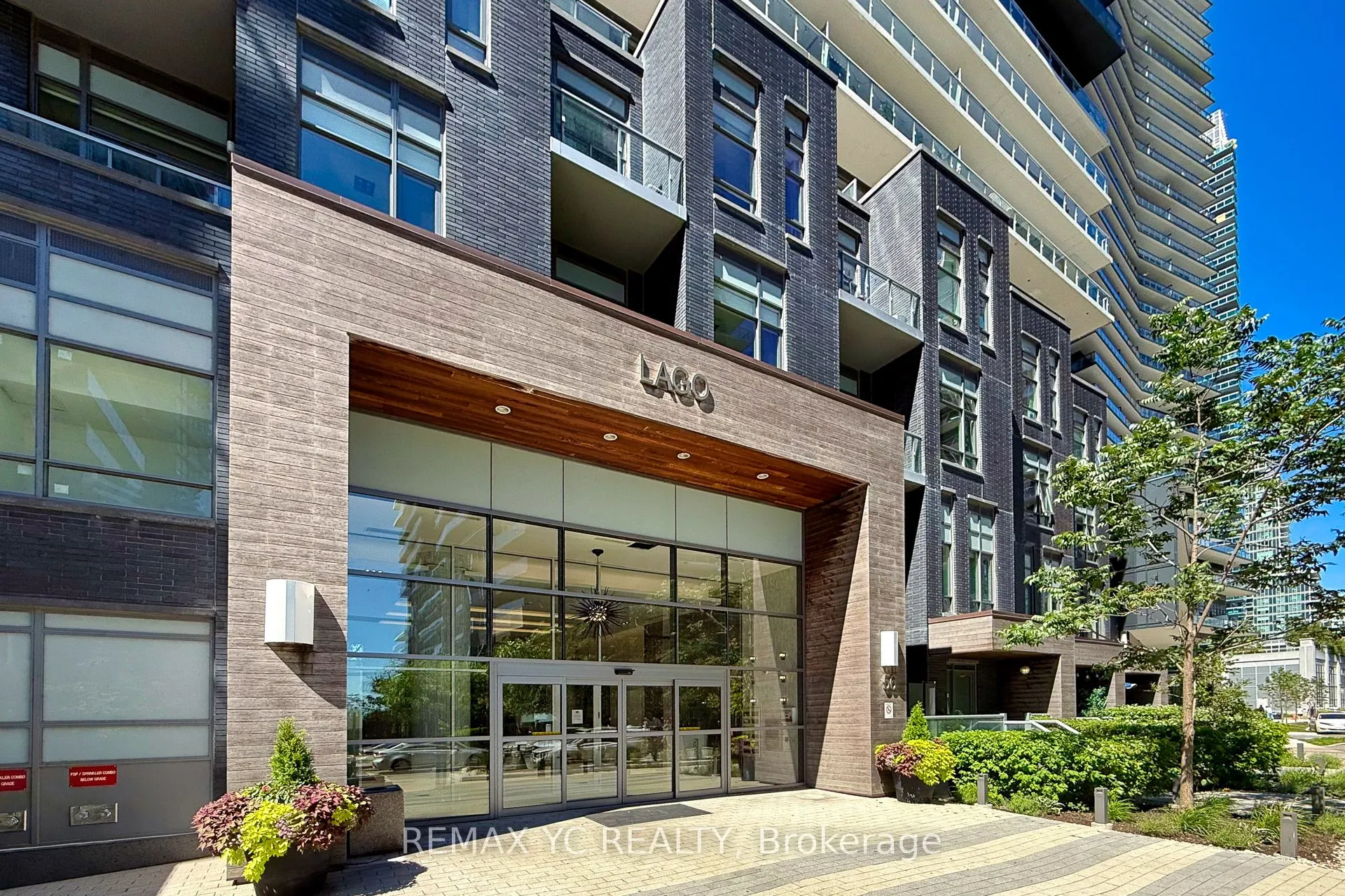 56 Annie Craig Drive, #3904