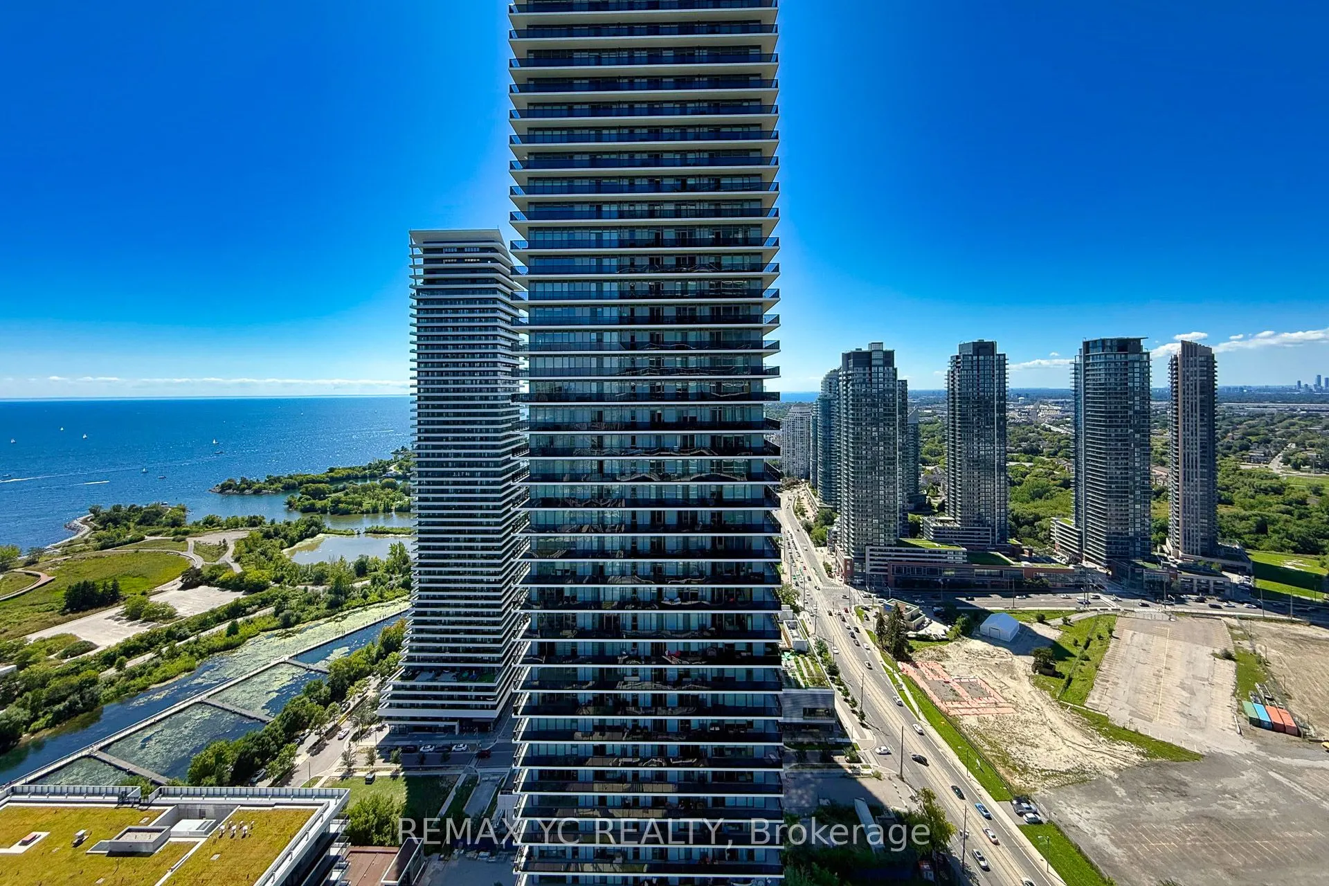 56 Annie Craig Drive, #3904