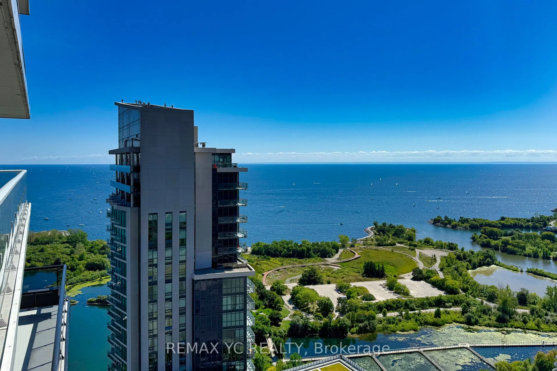 56 Annie Craig Drive, #3904