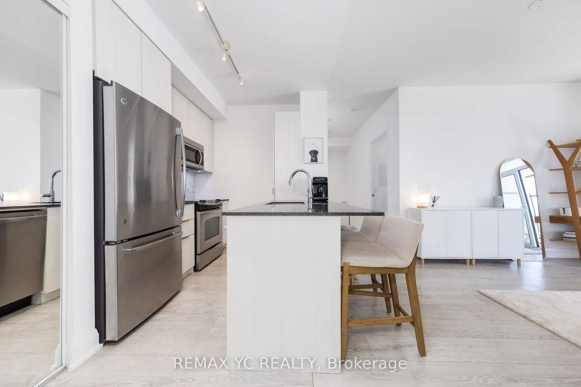 56 Annie Craig Drive, #3904