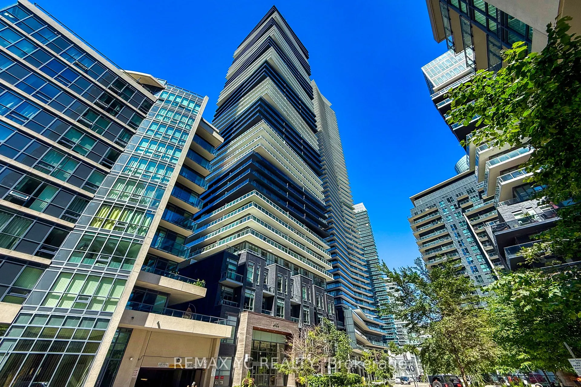 56 Annie Craig Drive, #3904