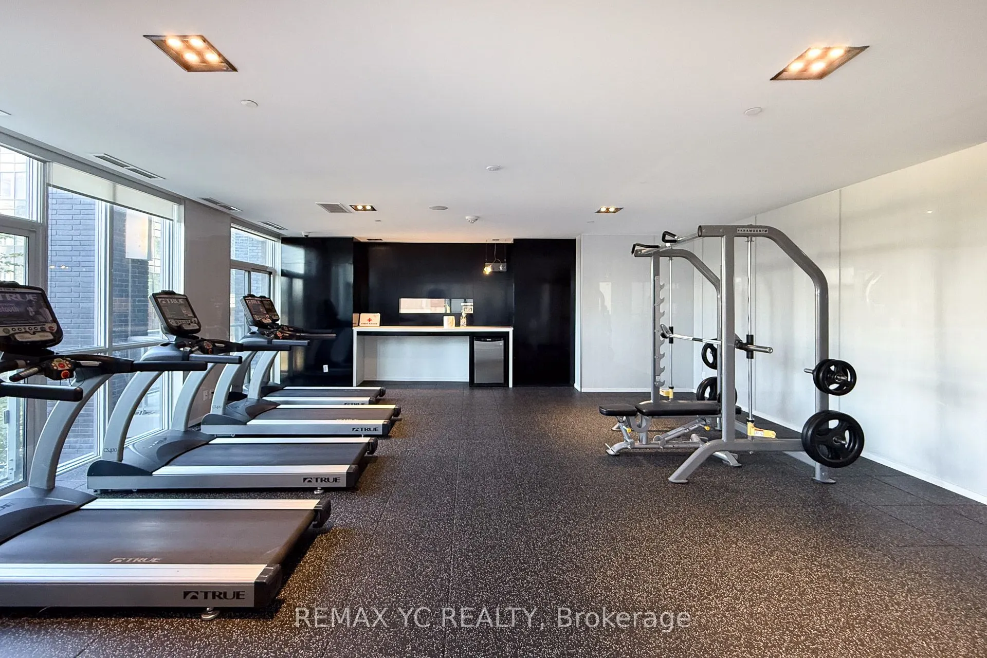 56 Annie Craig Drive, #3904