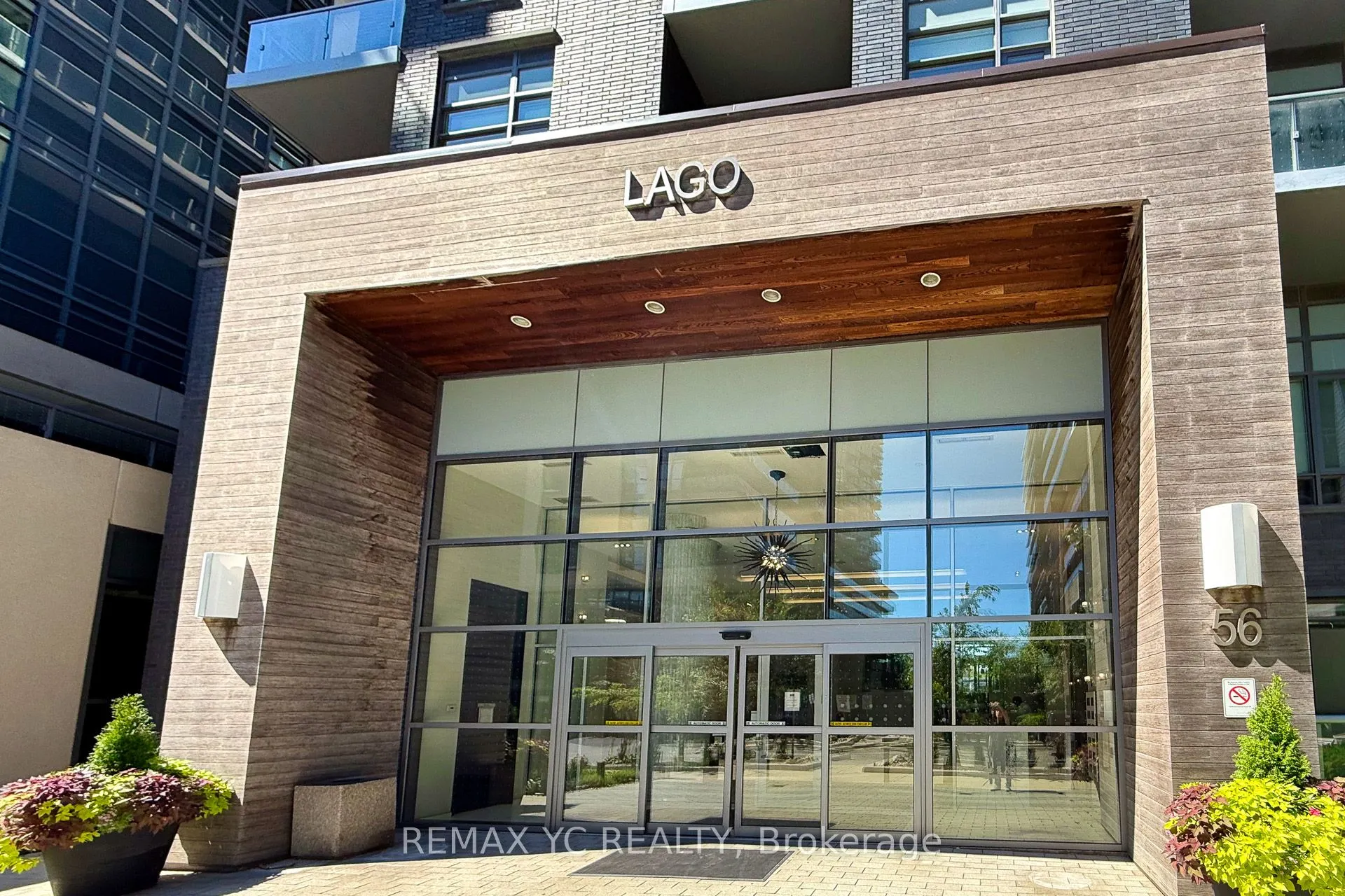 56 Annie Craig Drive, #3904