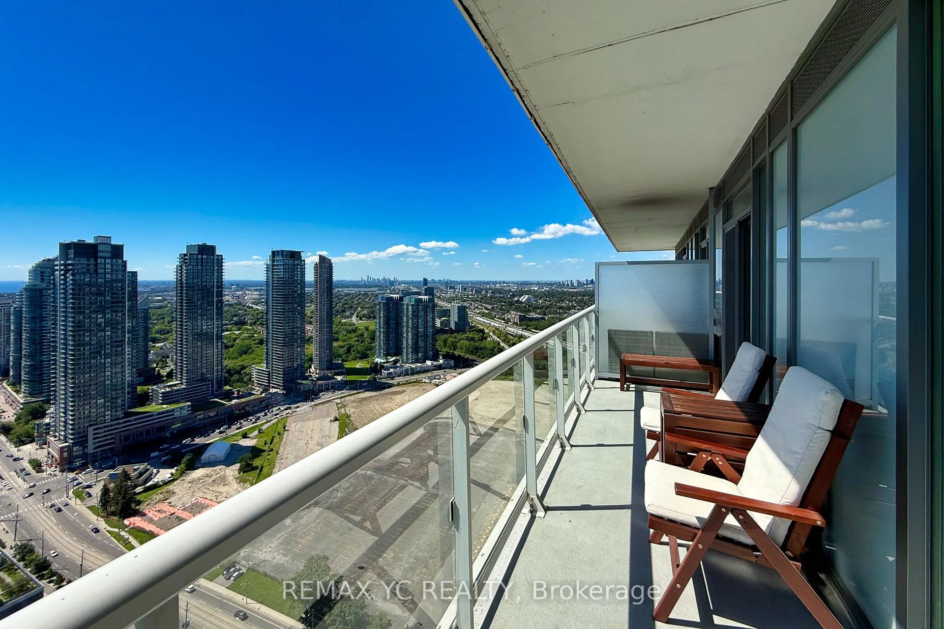 56 Annie Craig Drive, #3904