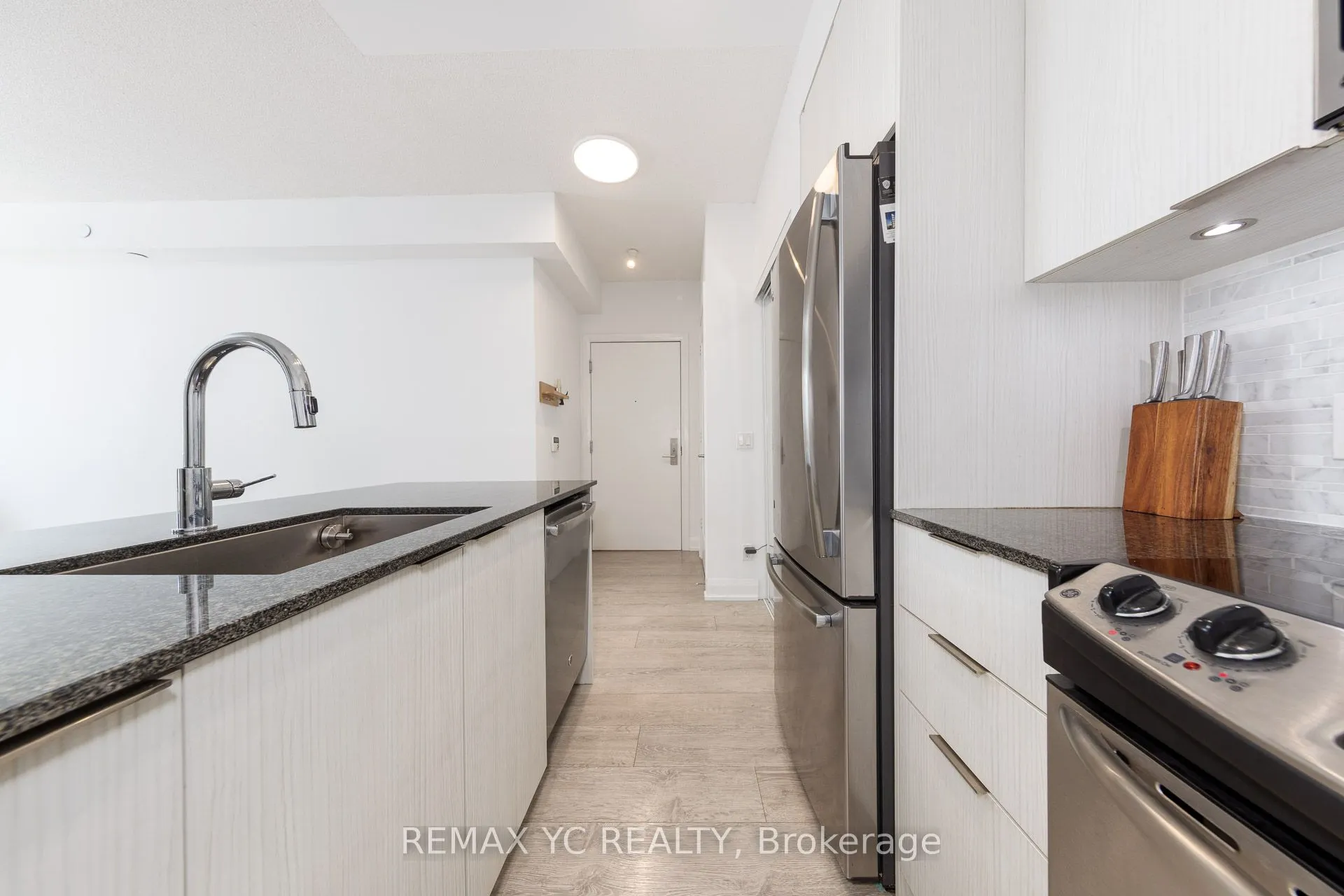 56 Annie Craig Drive, #3904