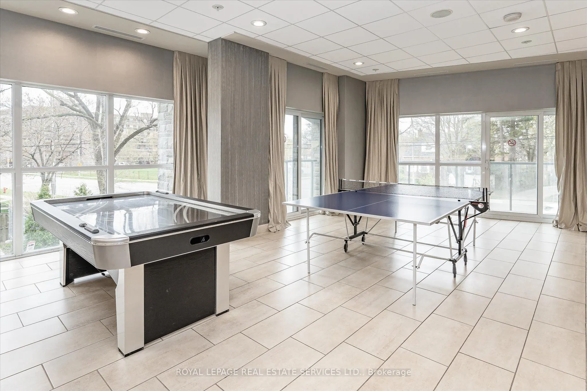 551 Maple Avenue, #615