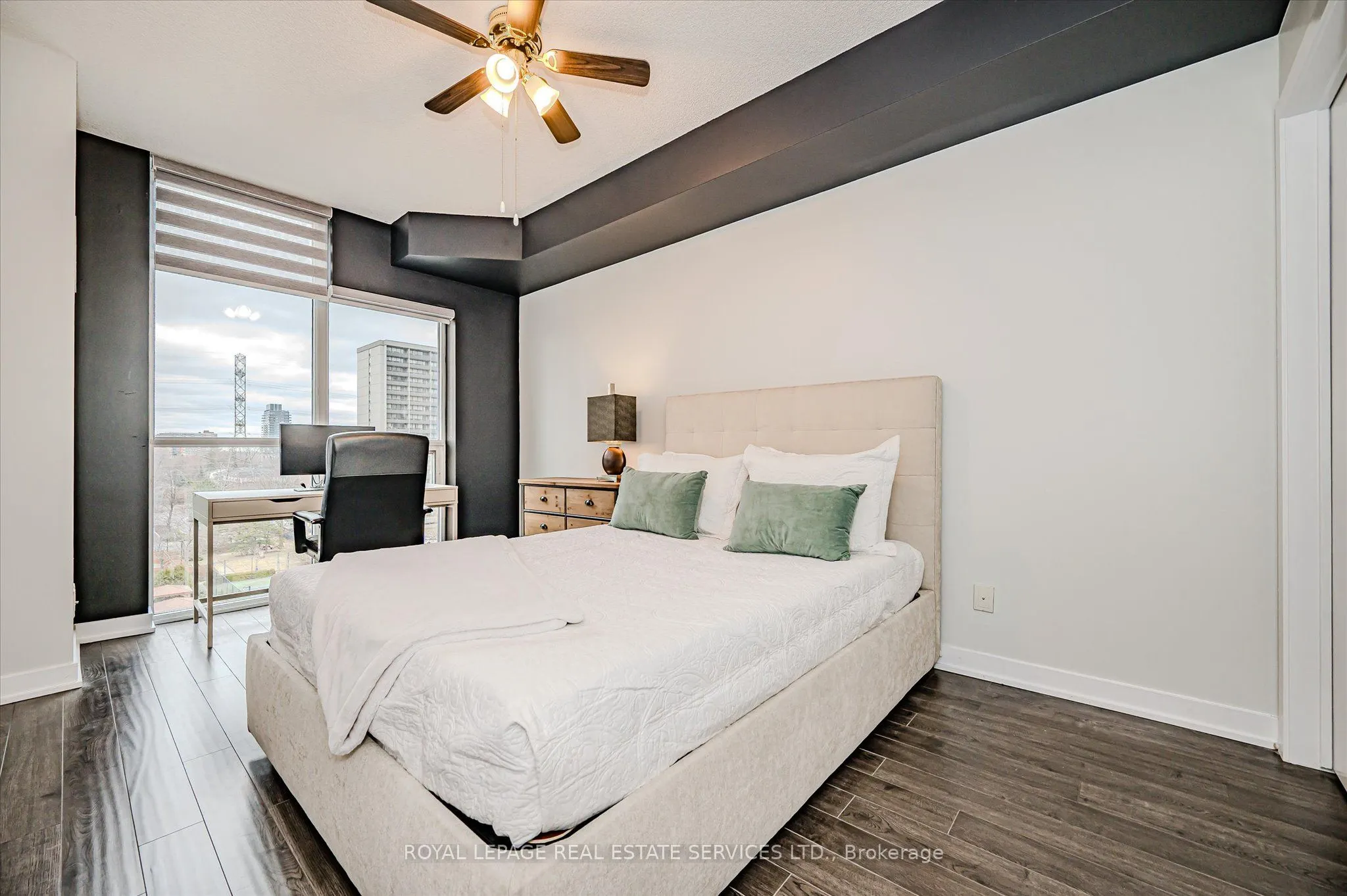 551 Maple Avenue, #615