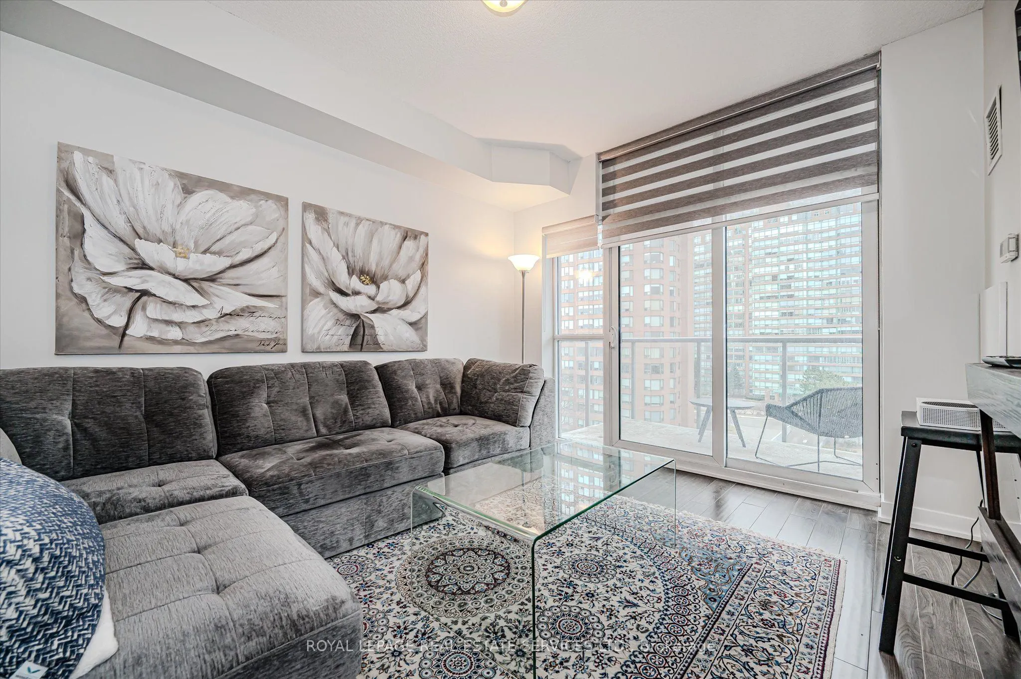 551 Maple Avenue, #615