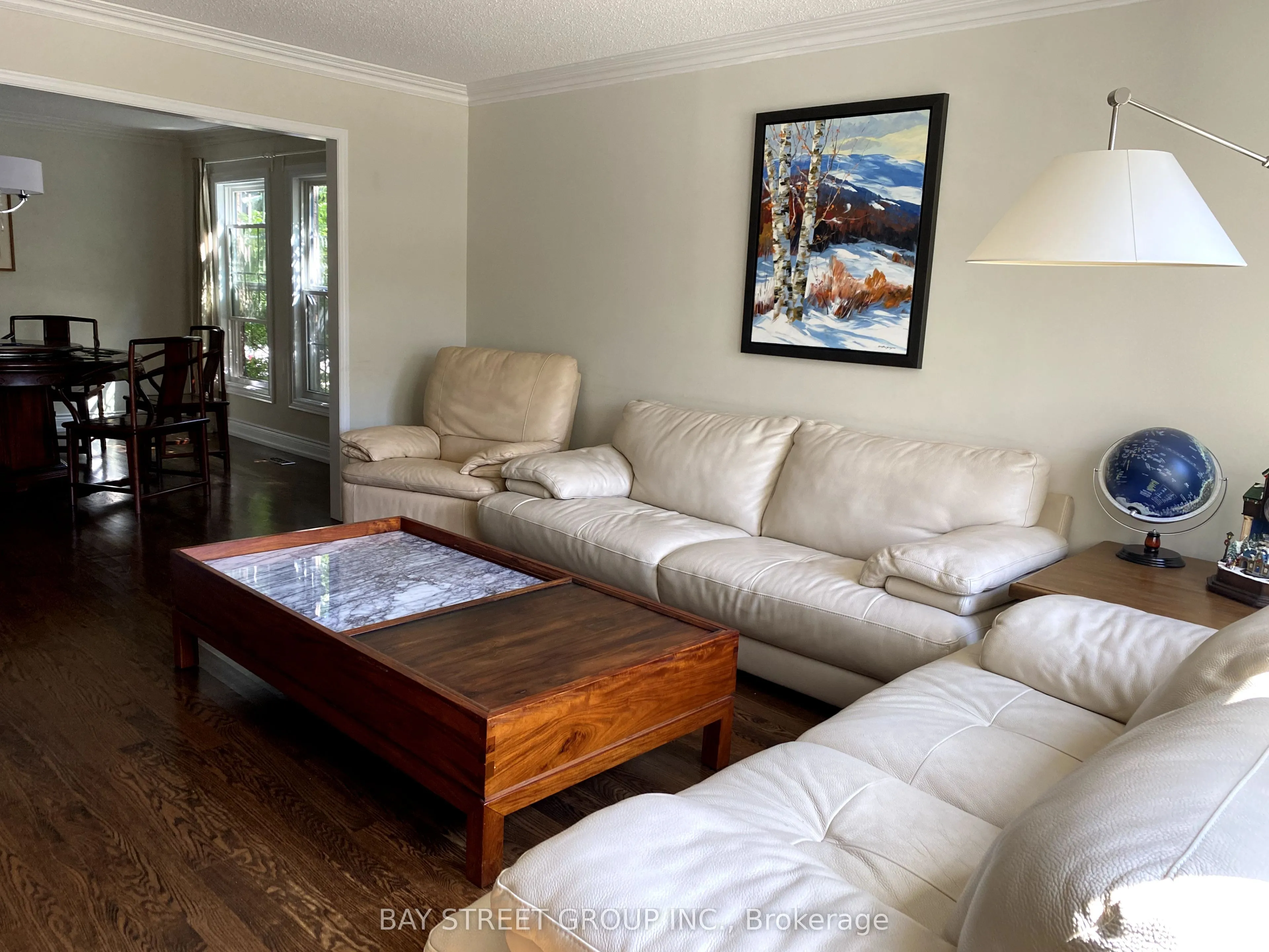 1322 Roseberry Crescent