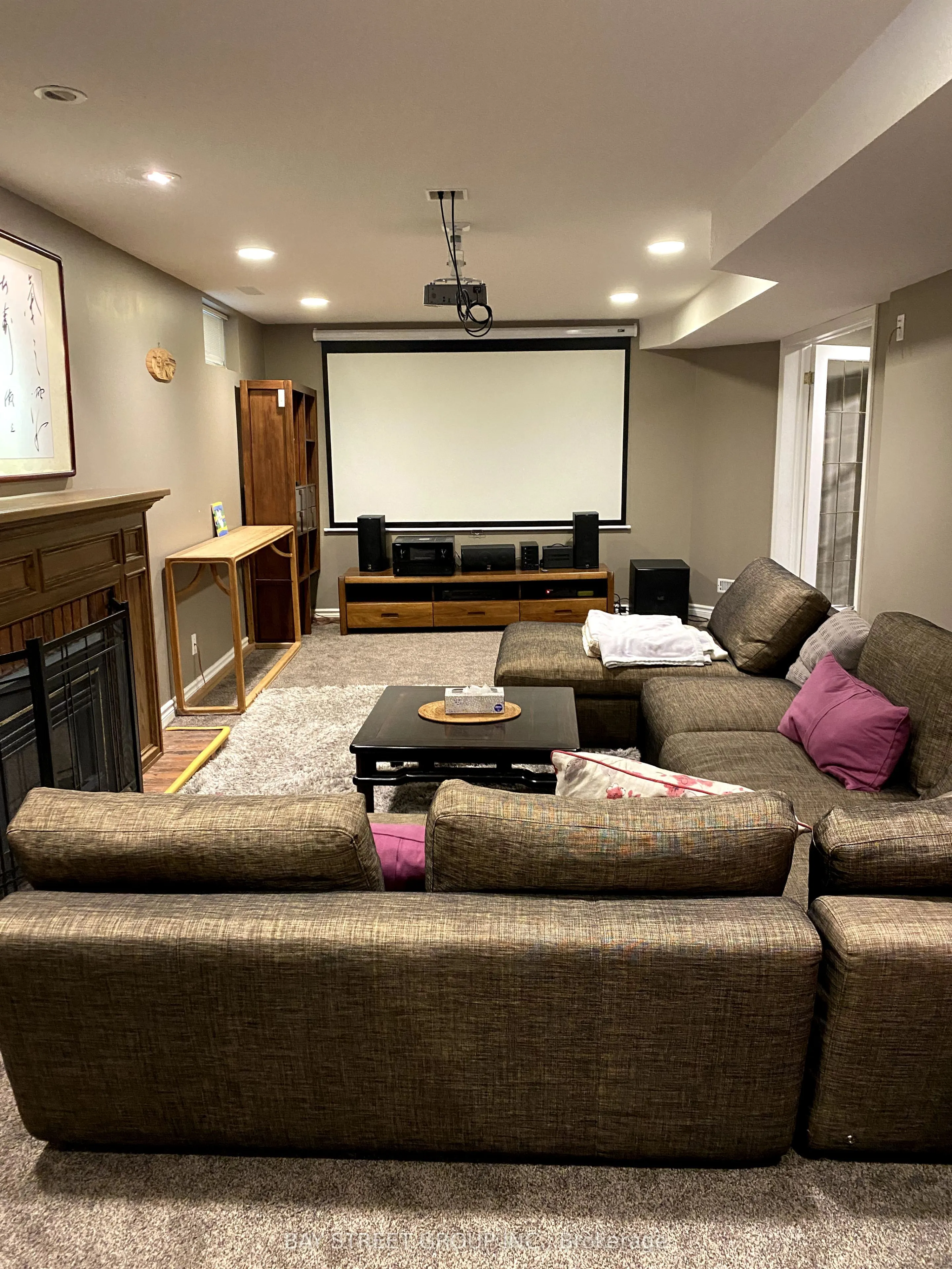 1322 Roseberry Crescent