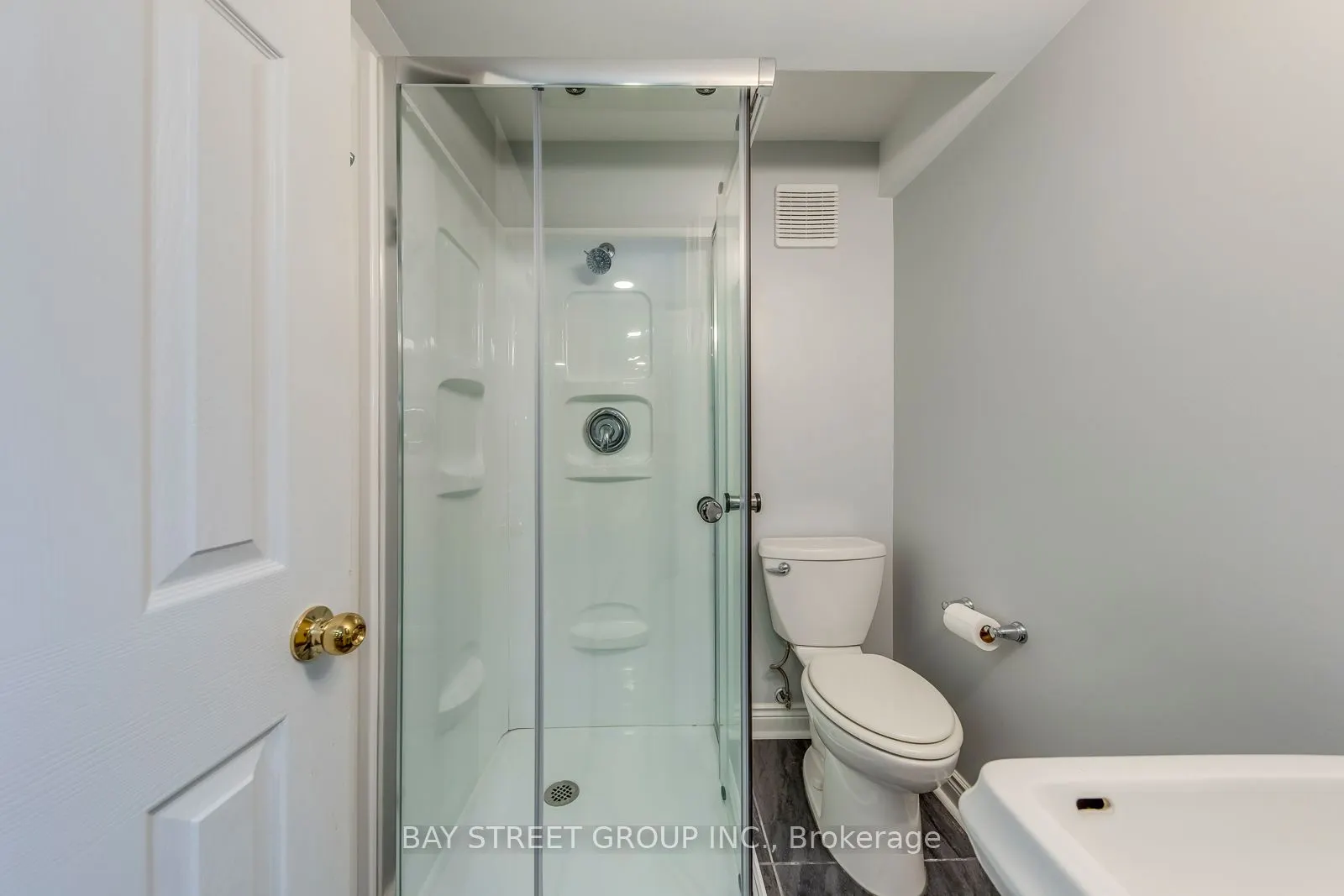 1322 Roseberry Crescent