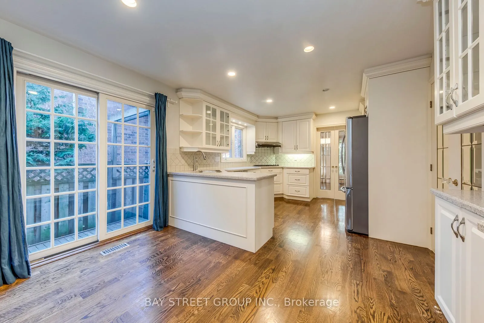 1322 Roseberry Crescent