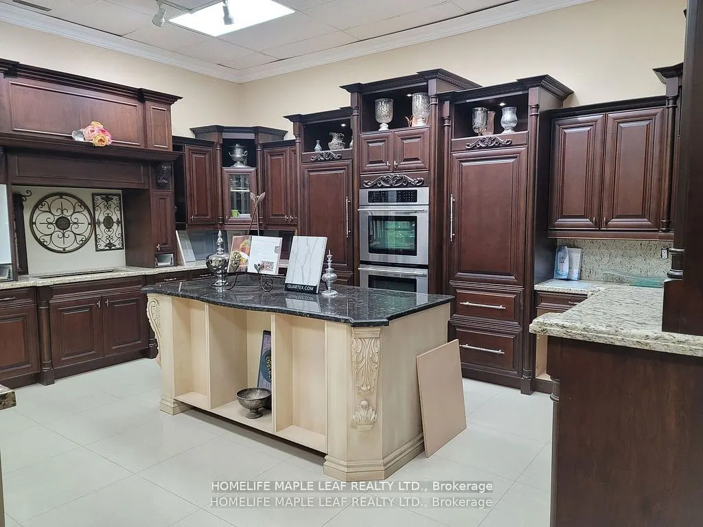 8 Strathern Avenue, #2