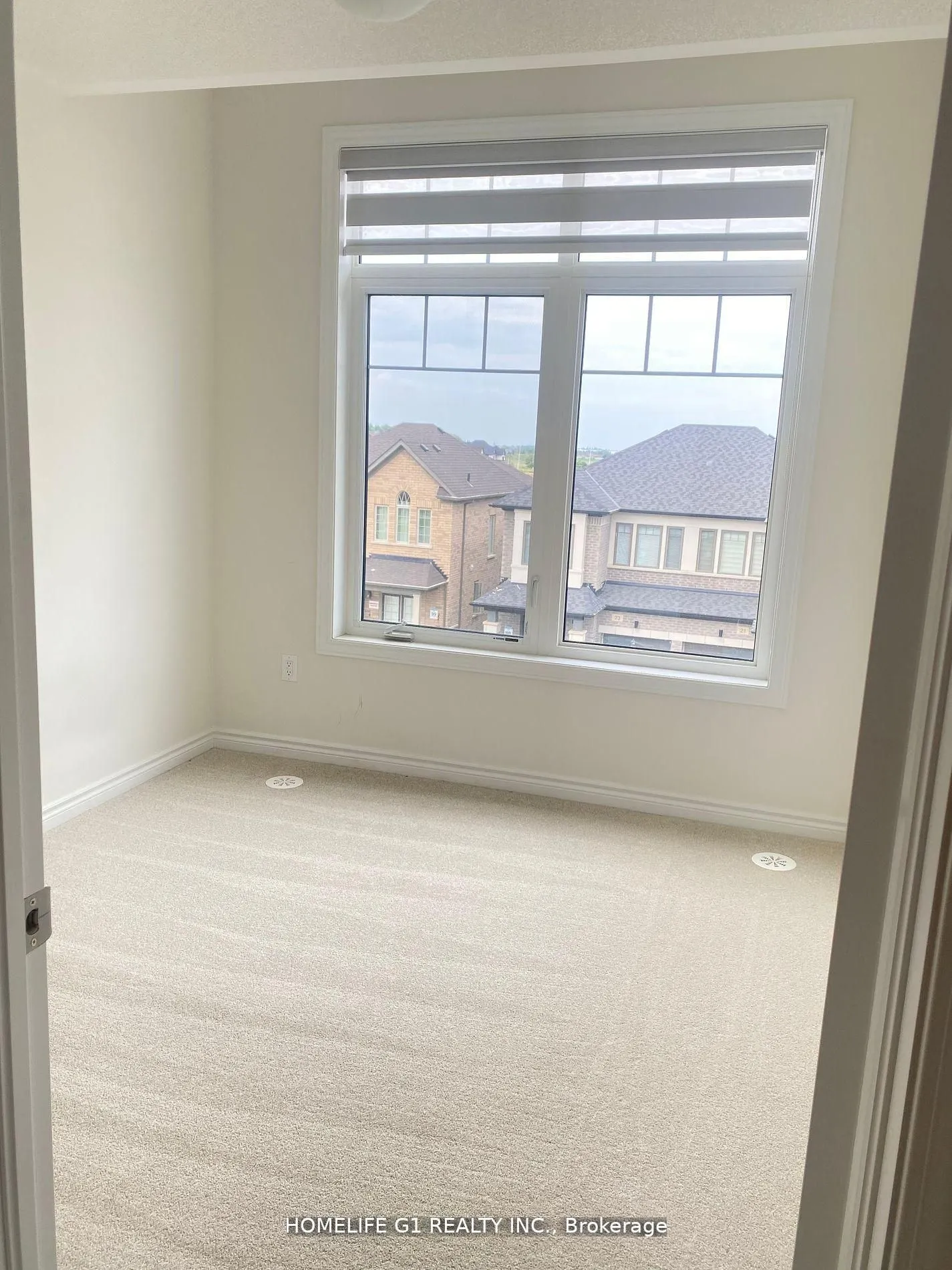 11 Ledger Point Crescent