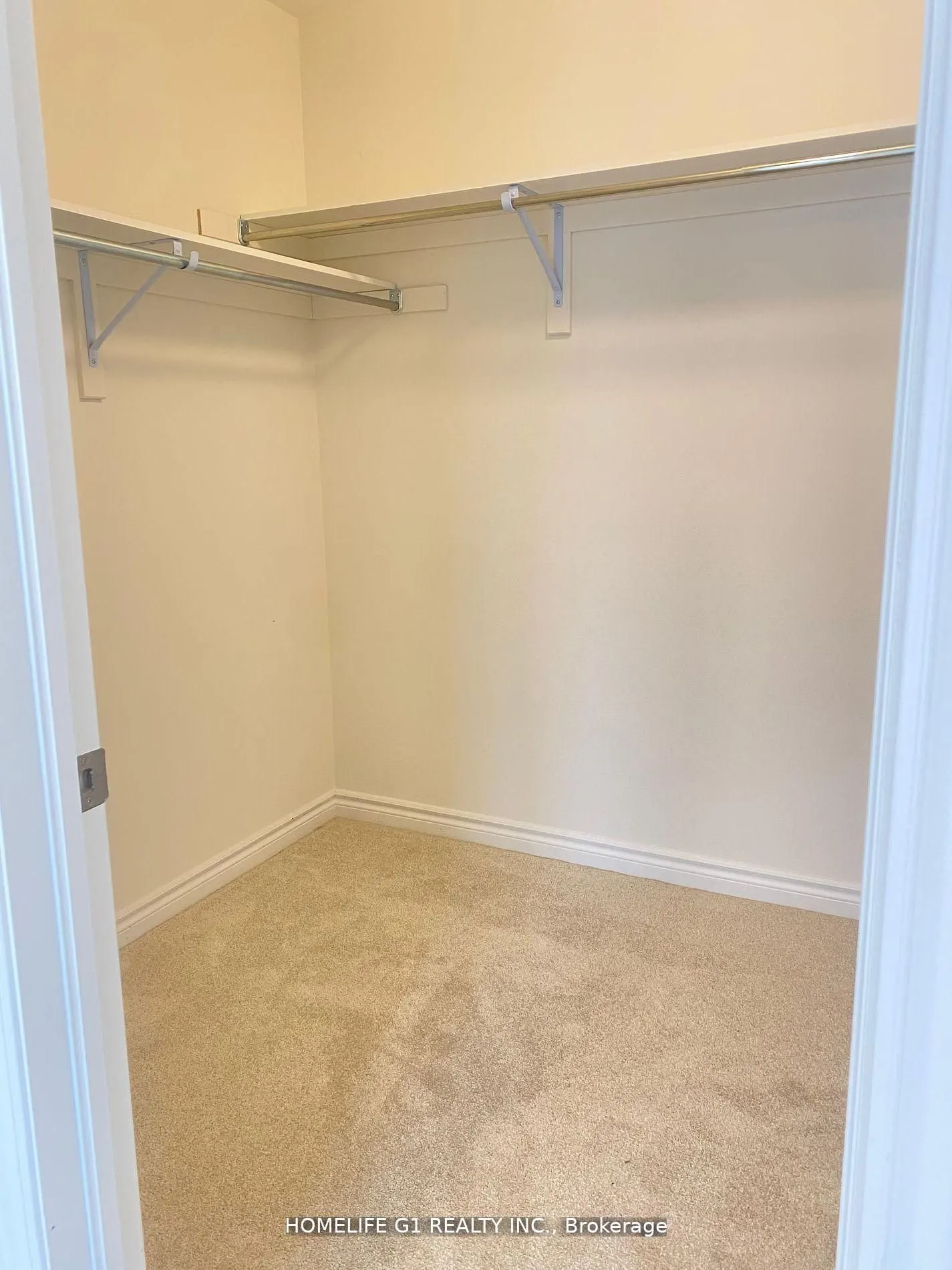 11 Ledger Point Crescent