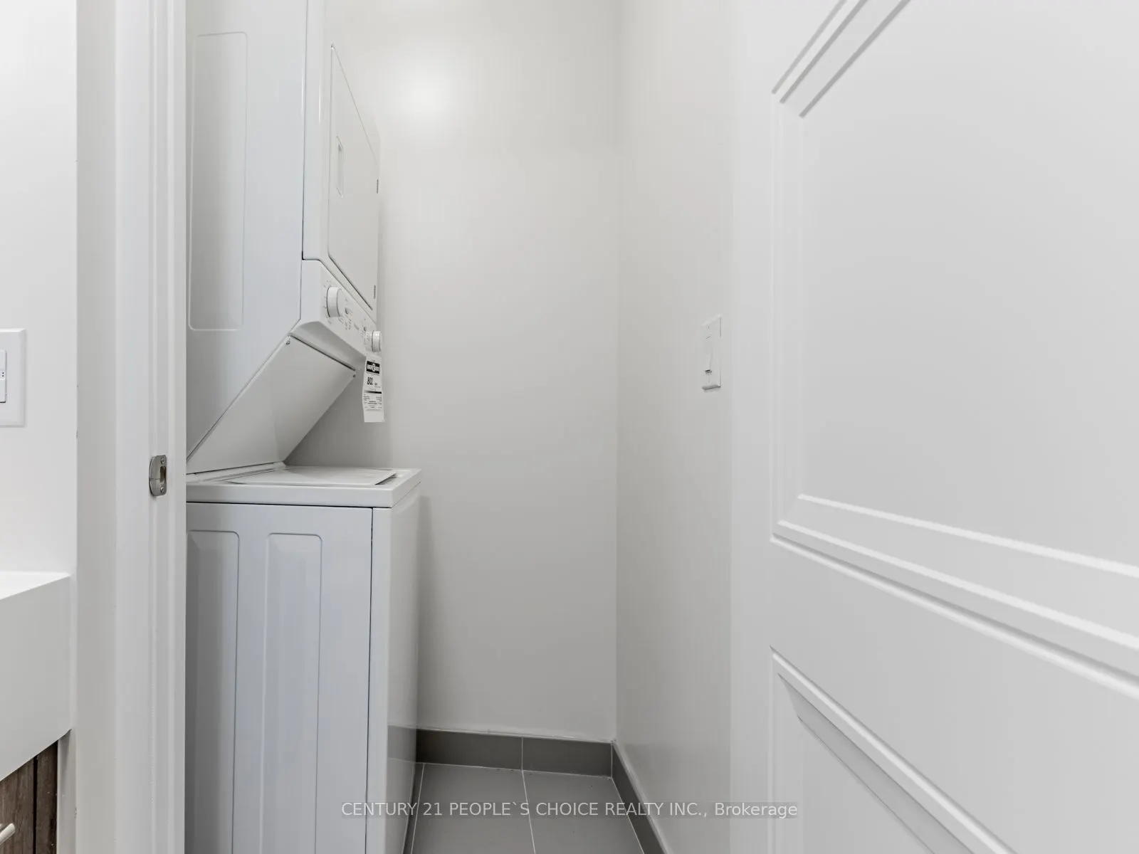 1 Neighbourhood Lane, #202