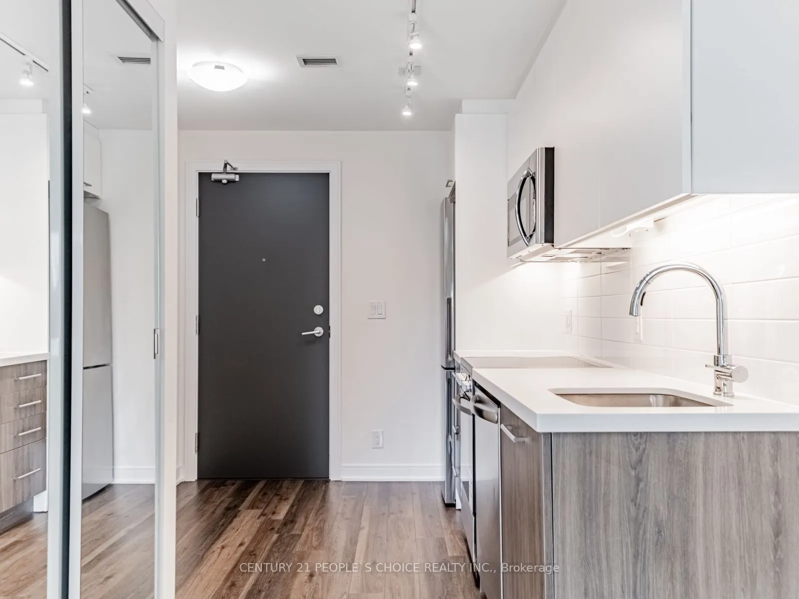 1 Neighbourhood Lane, #202