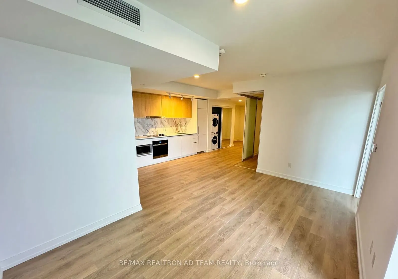 1100 Sheppard Avenue W, #1033