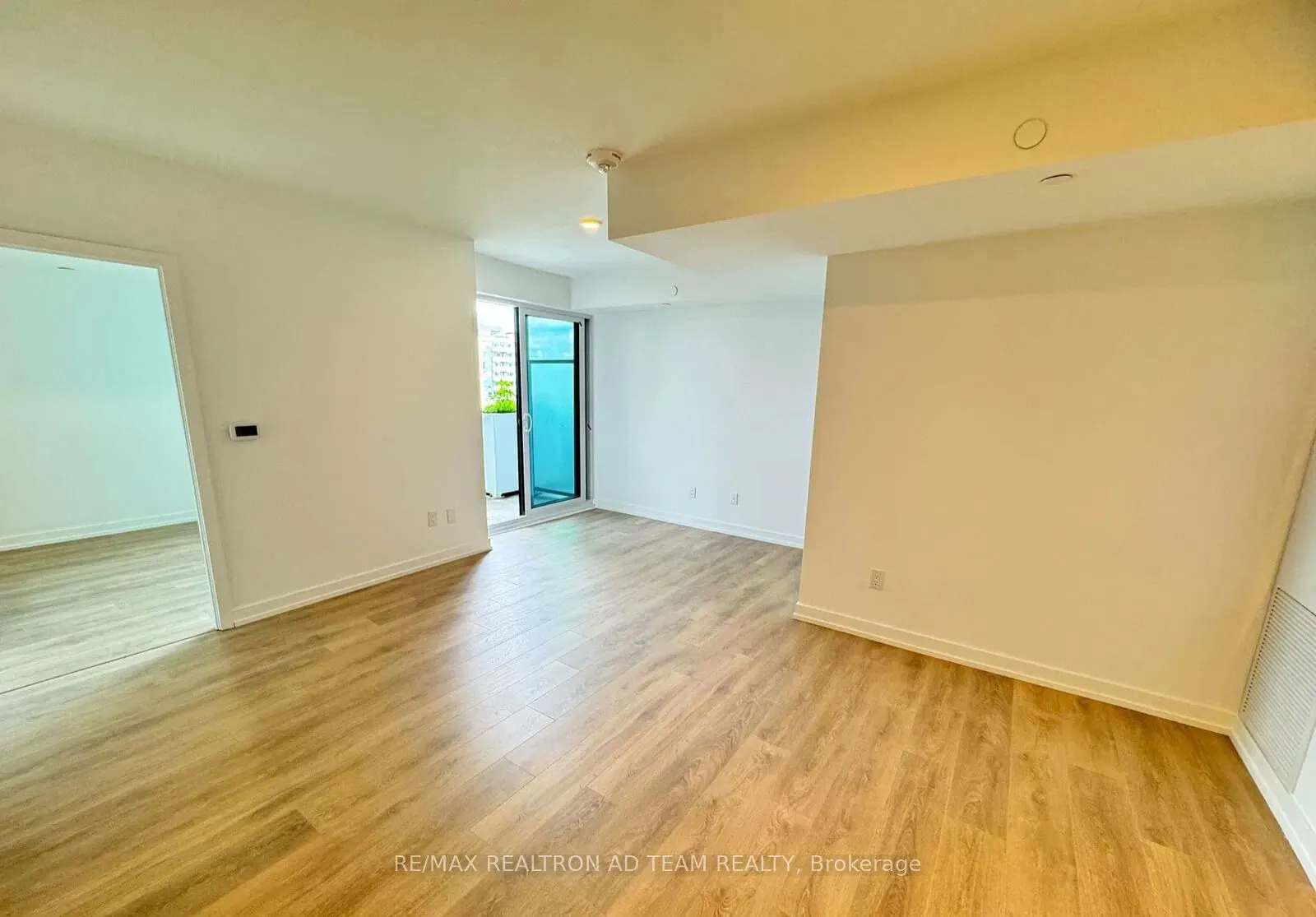1100 Sheppard Avenue W, #1033