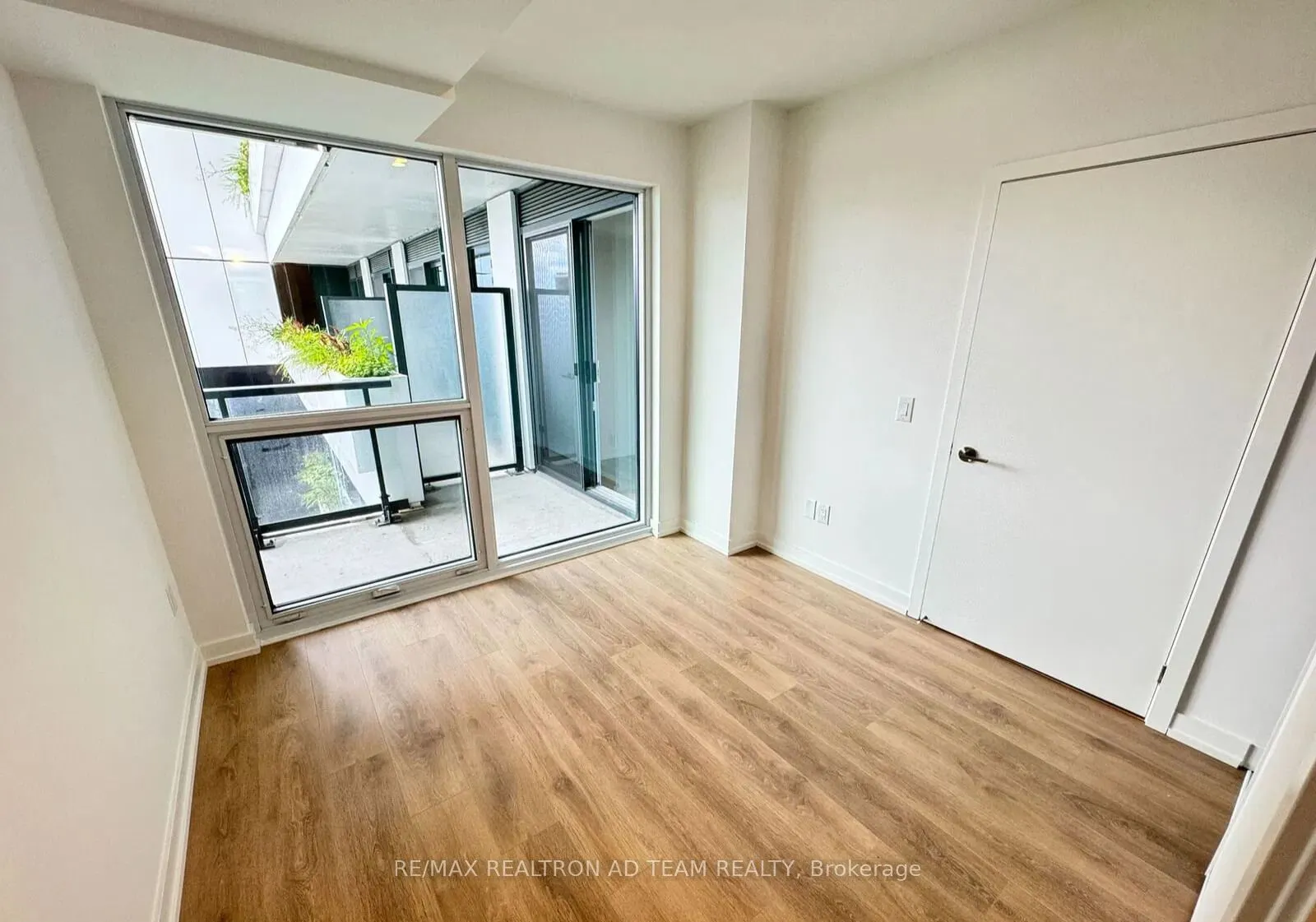 1100 Sheppard Avenue W, #1033