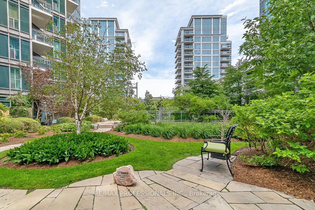 2121 Lake Shore Boulevard W, #1004