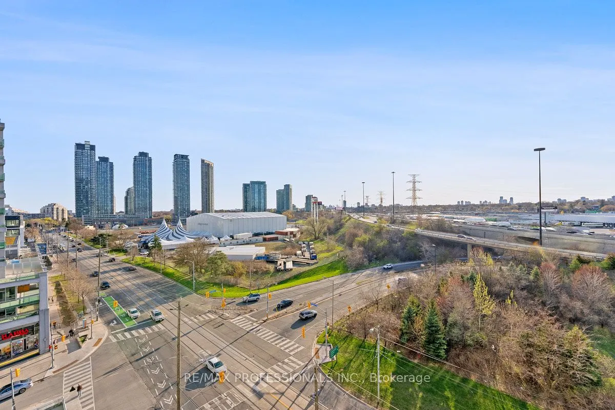 2121 Lake Shore Boulevard W, #1004