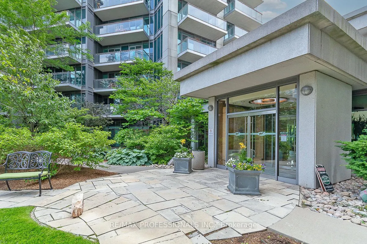 2121 Lake Shore Boulevard W, #1004