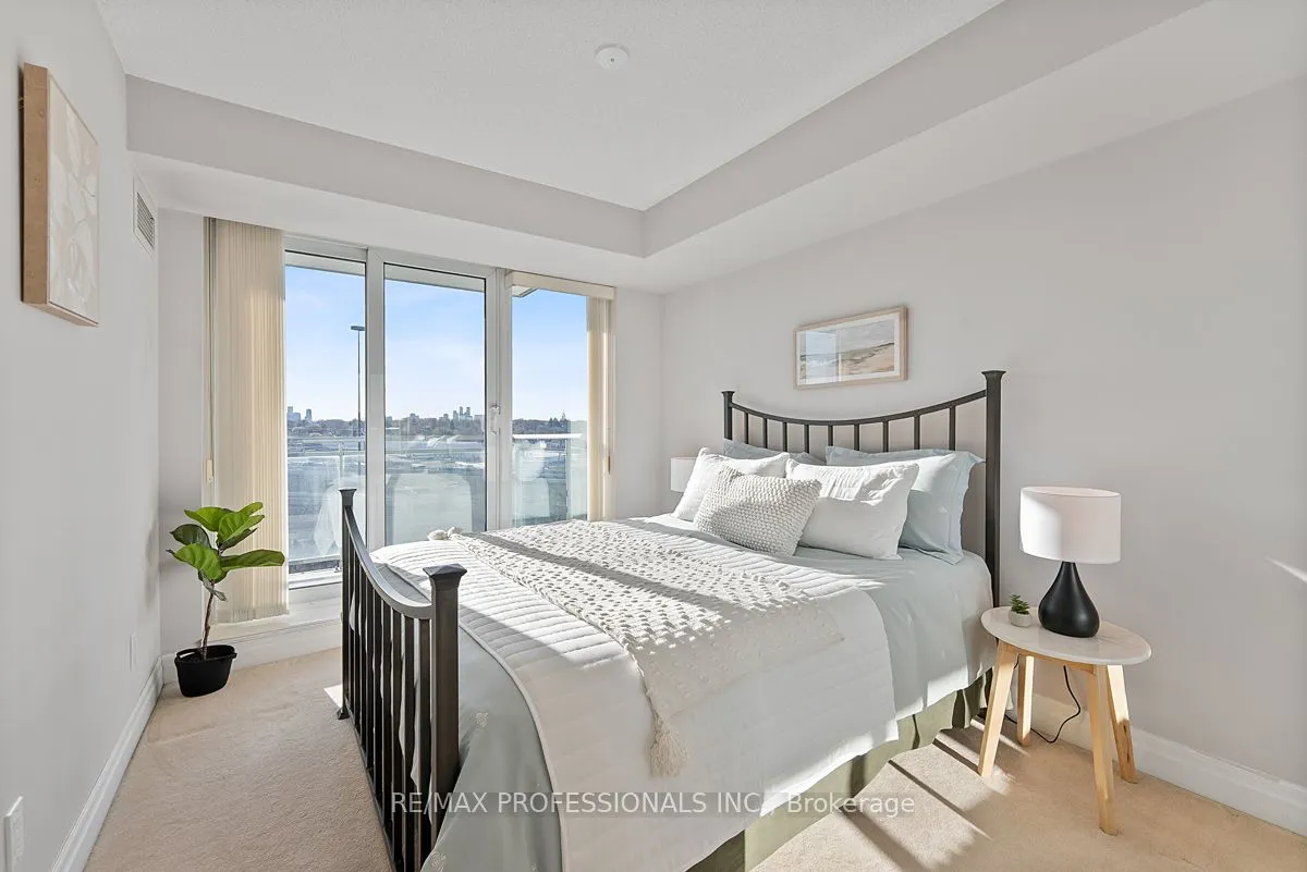 2121 Lake Shore Boulevard W, #1004