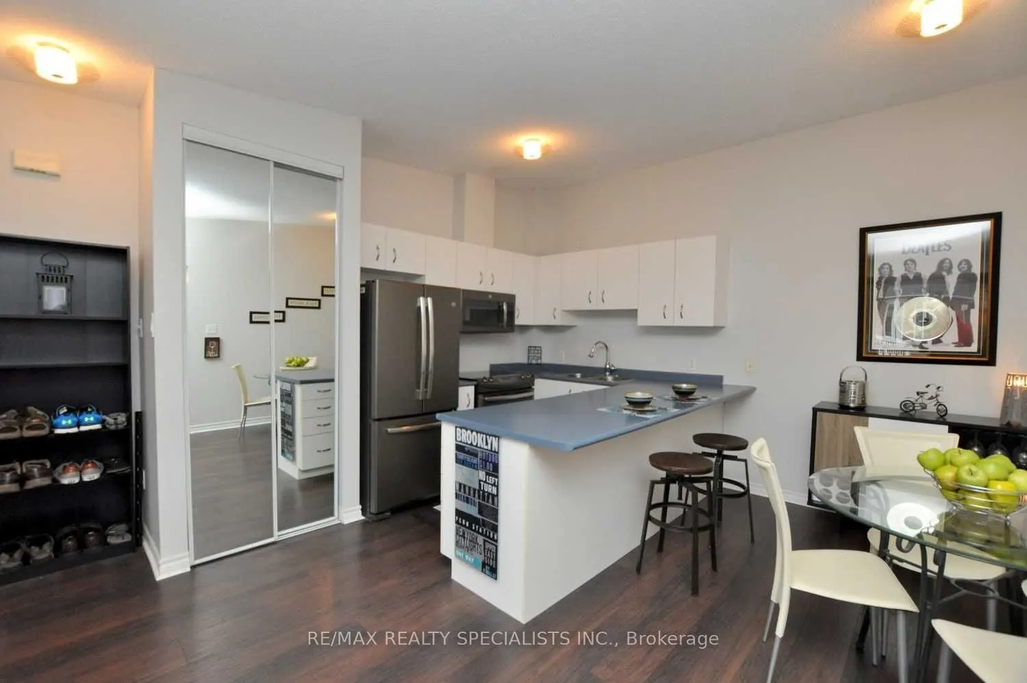 1701 Lampman Avenue, #807