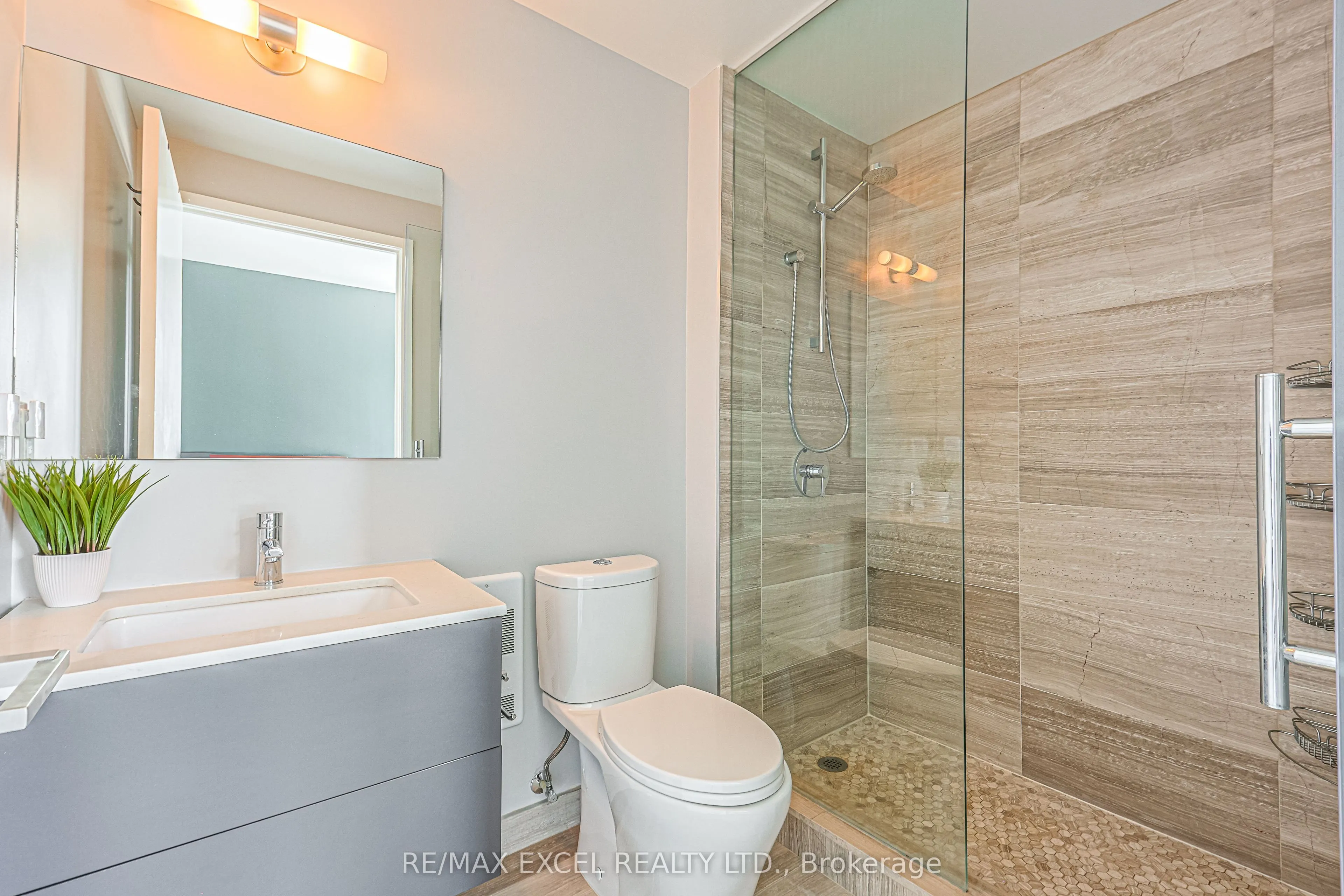 530 Indian Grove, #101
