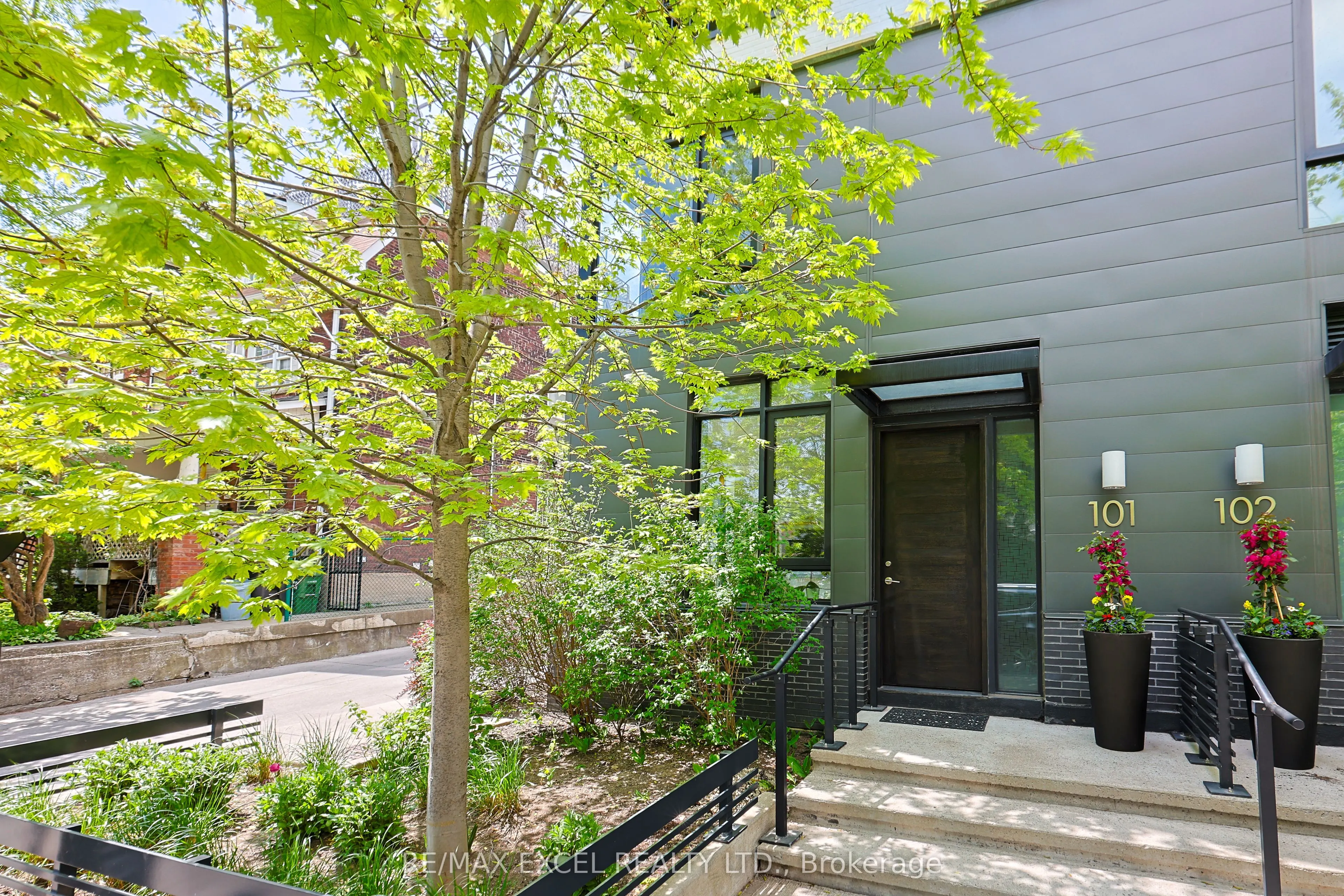 530 Indian Grove, #101