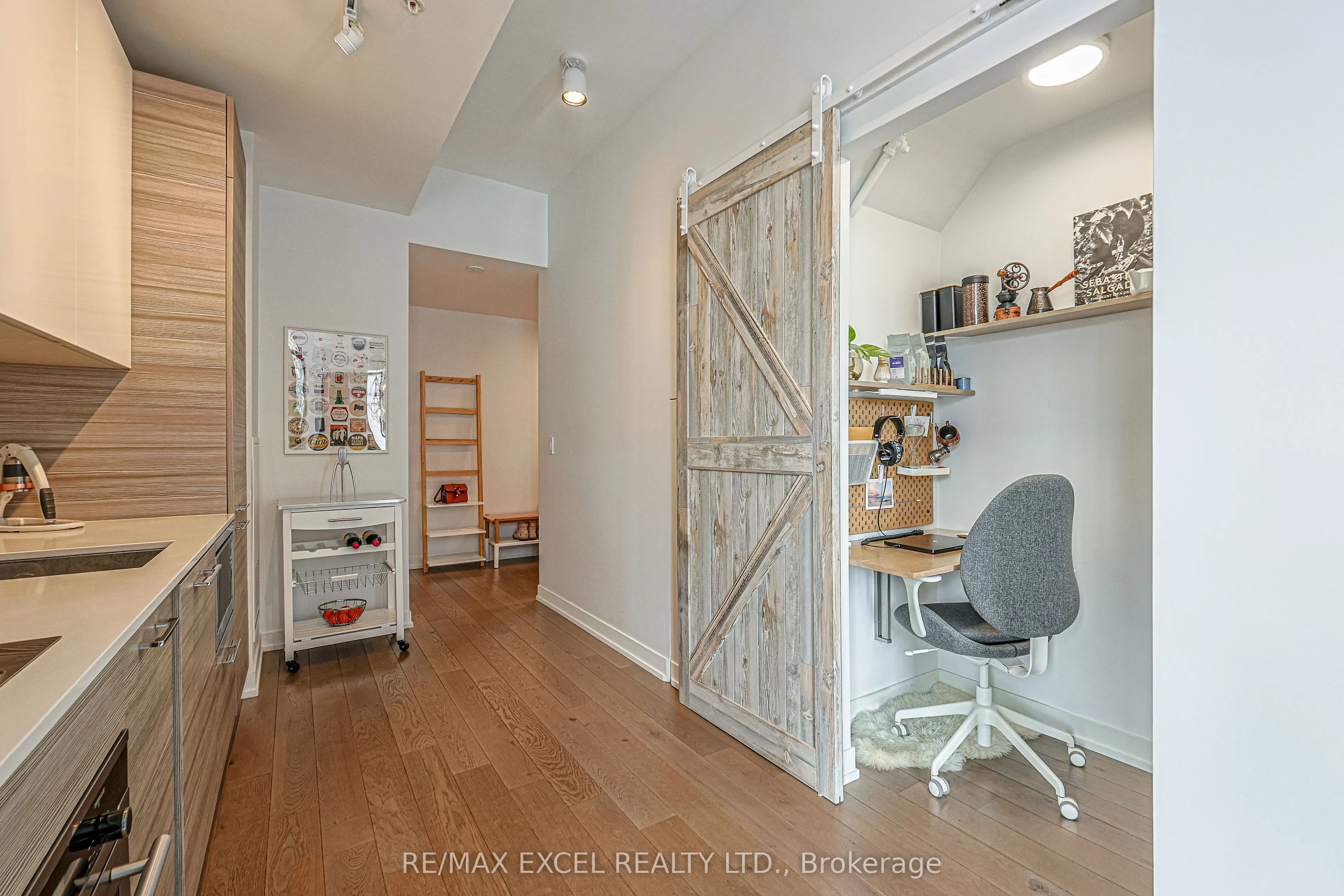 530 Indian Grove, #101