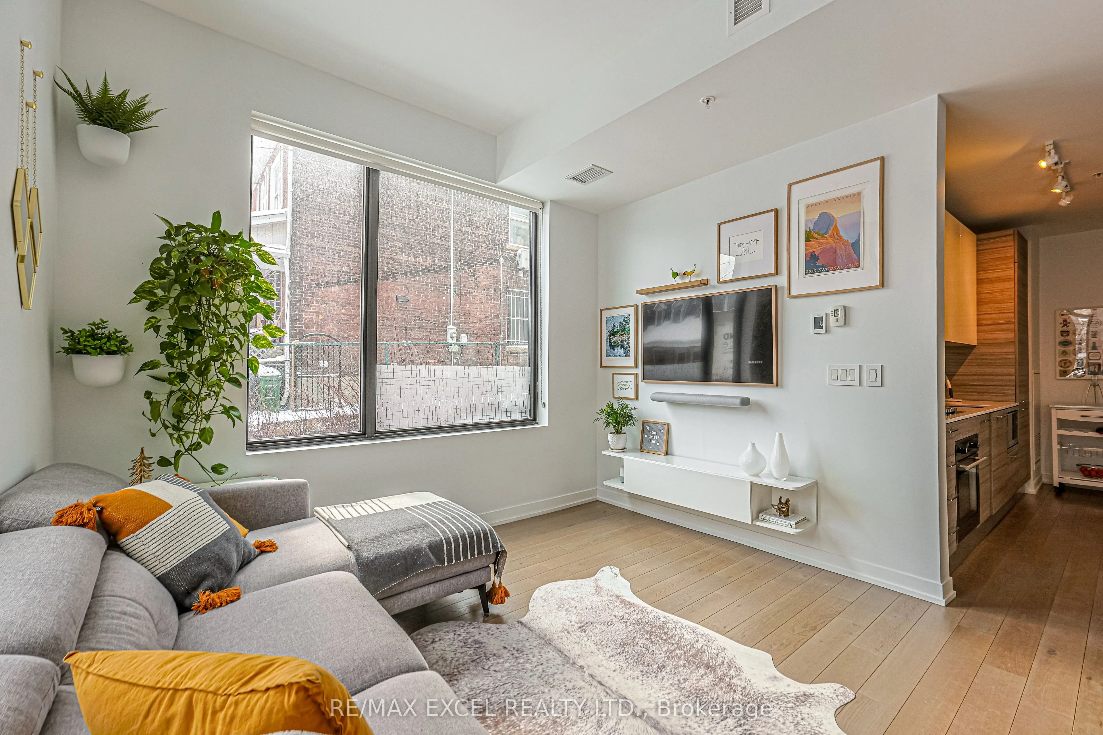 530 Indian Grove, #101