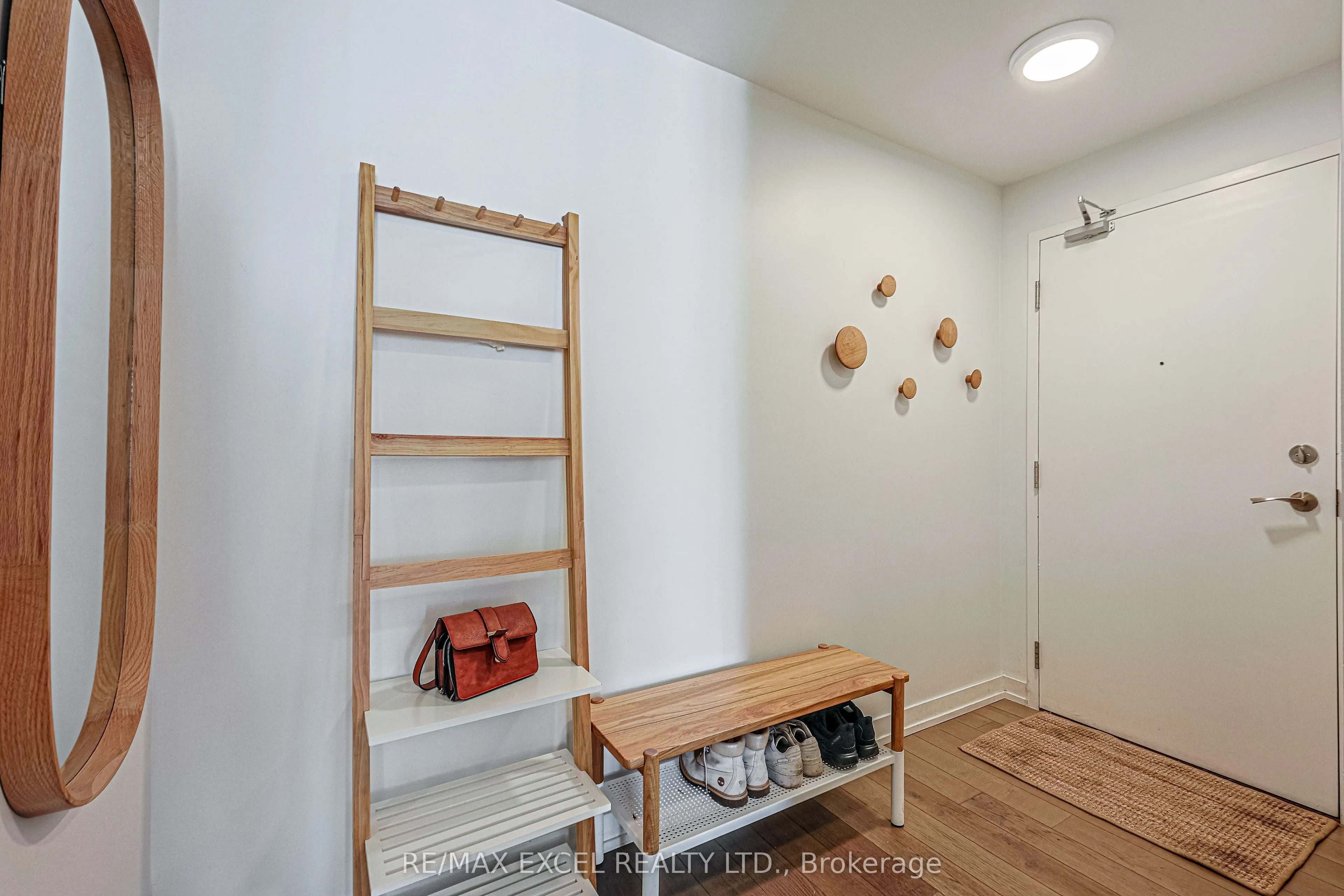 530 Indian Grove, #101