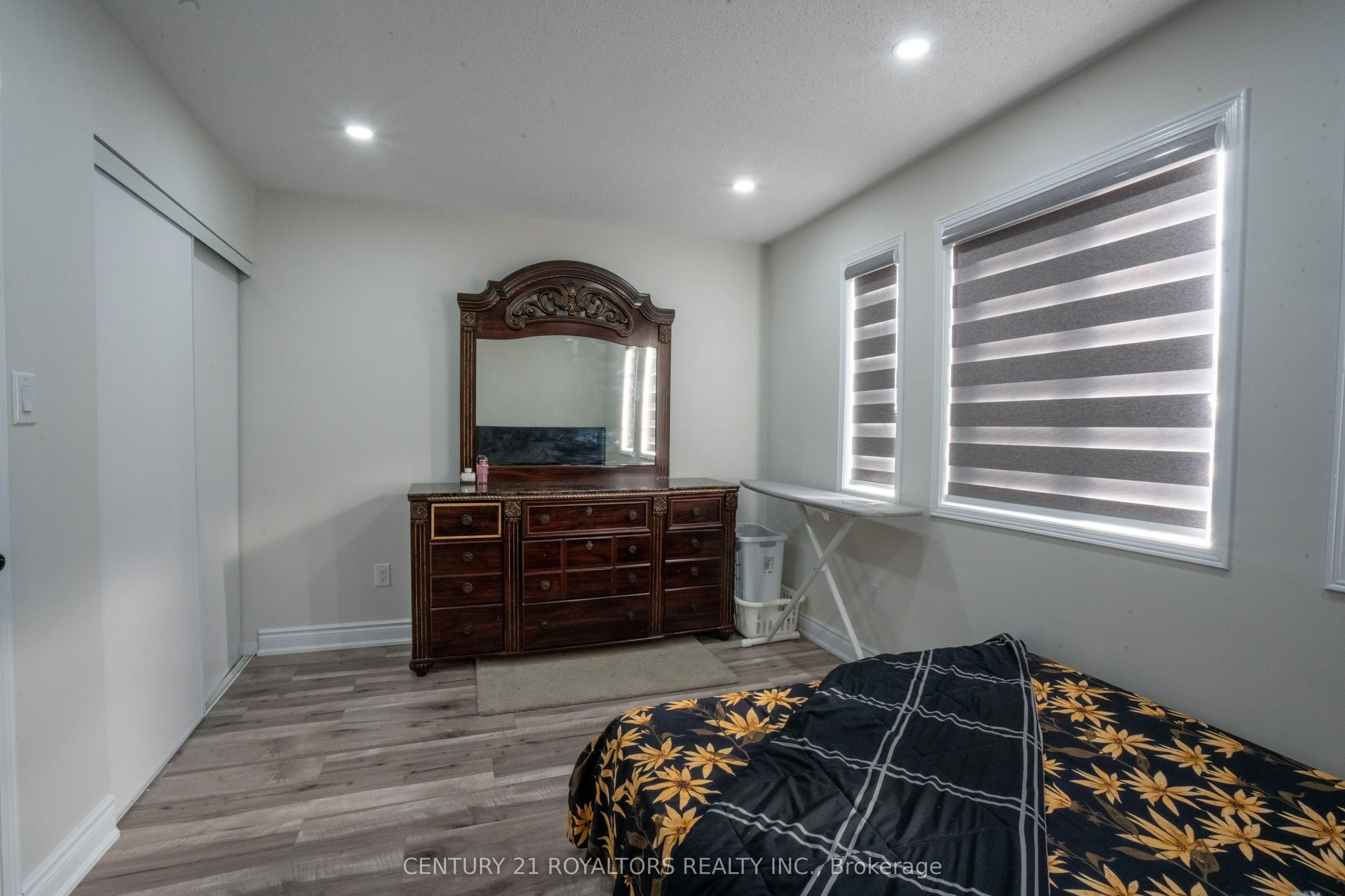 28 Spadina Road, #28