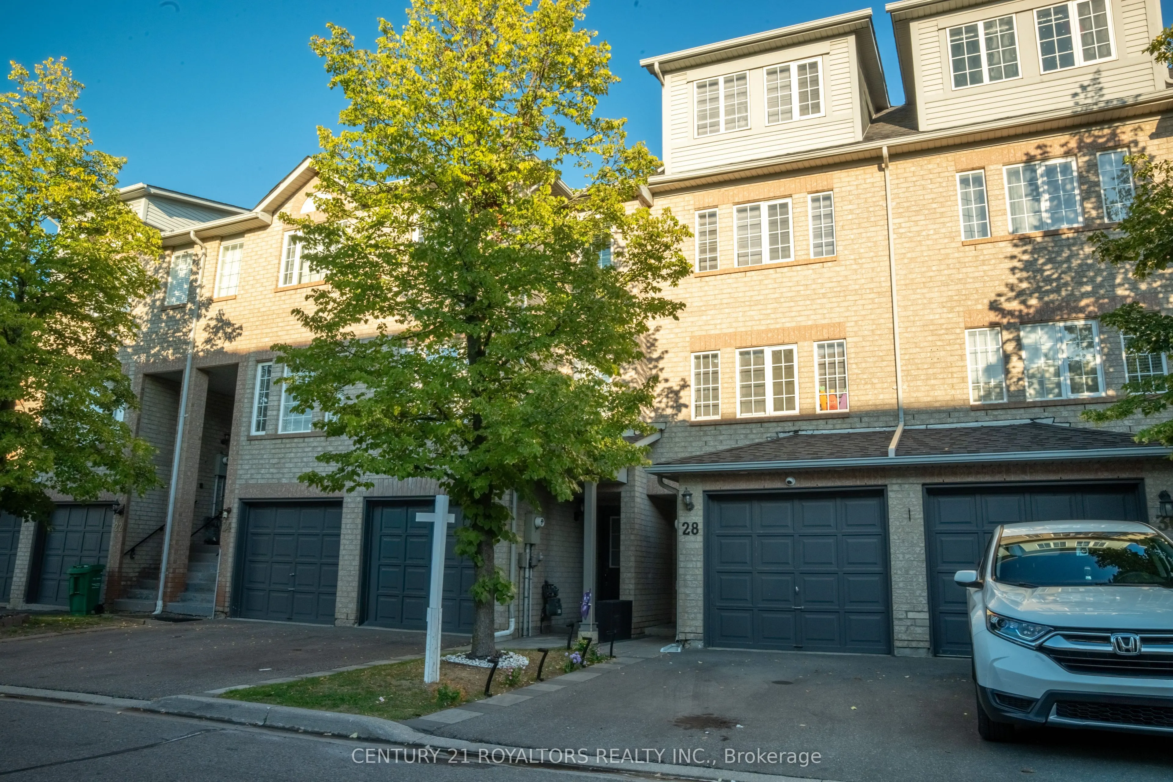 28 Spadina Road, #28