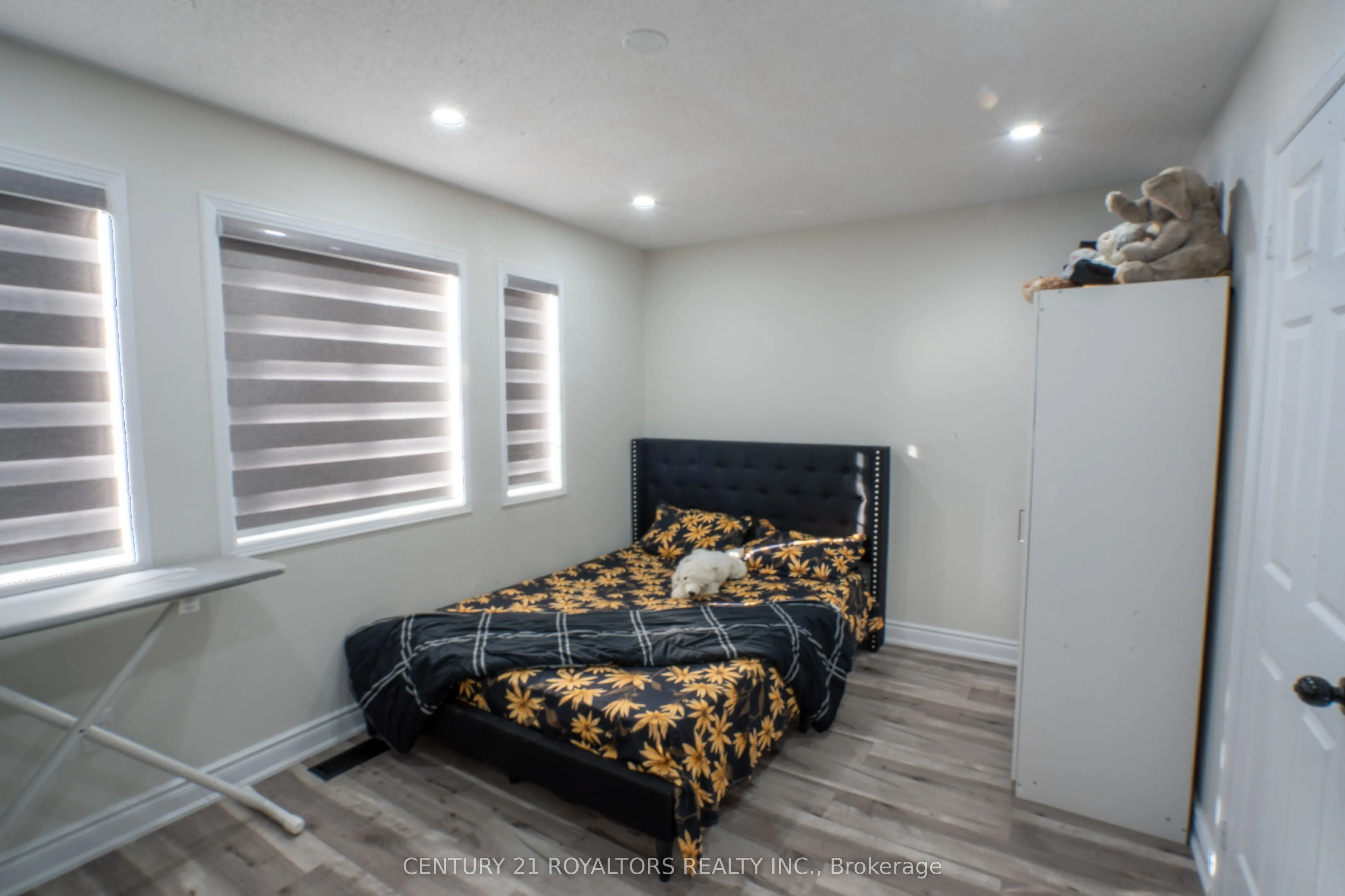 28 Spadina Road, #28