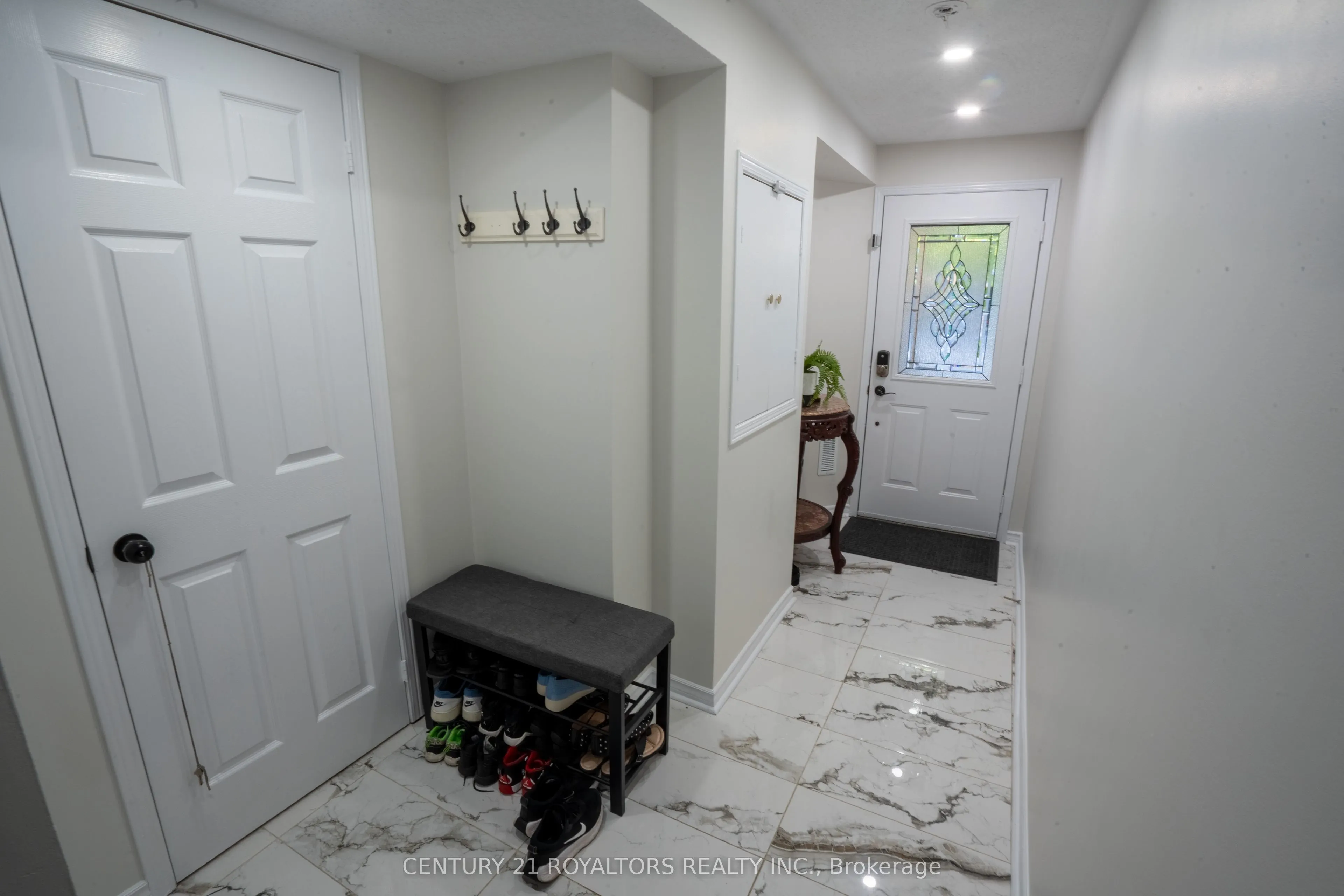 28 Spadina Road, #28